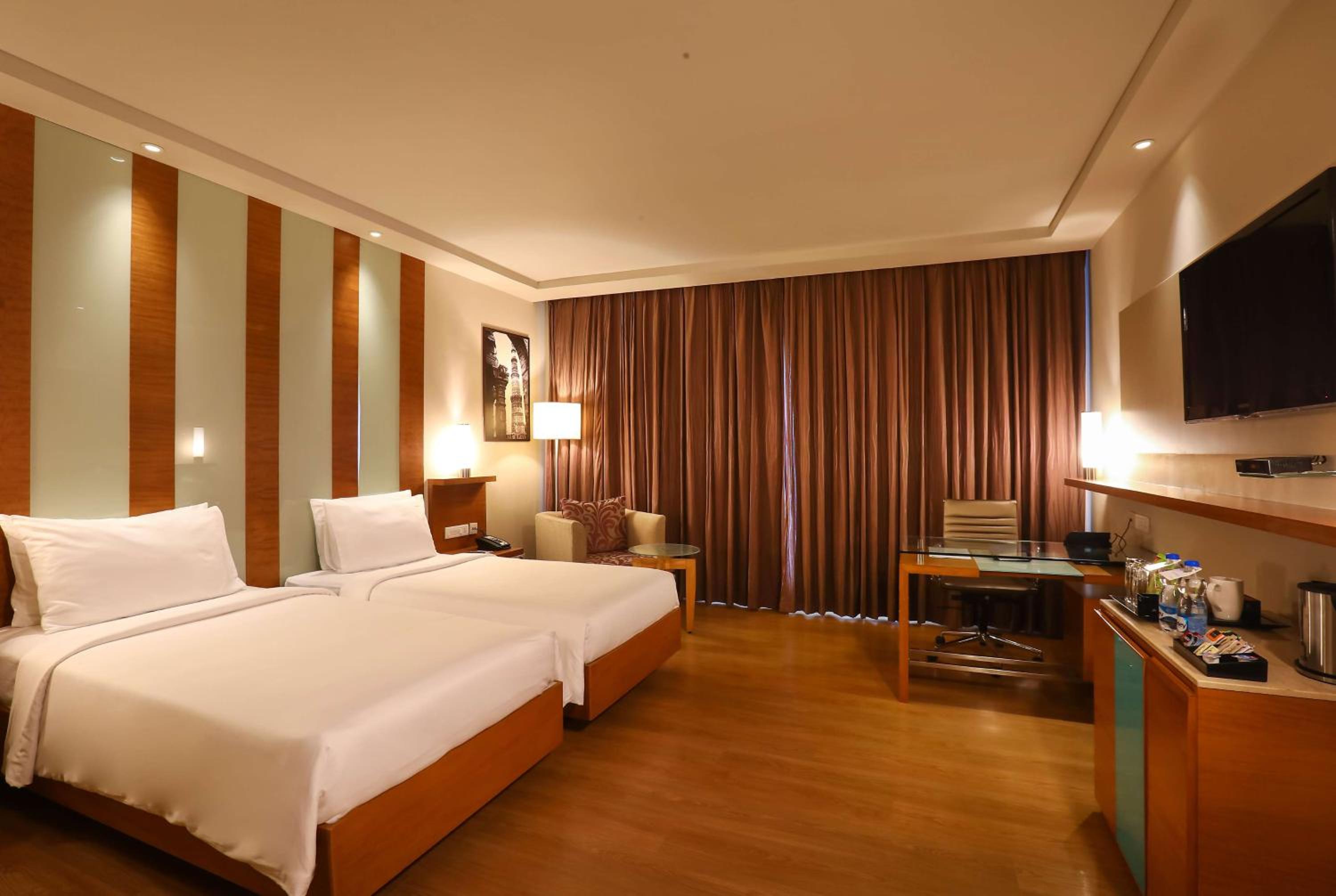 Superior Double or Twin Room - Photo 9