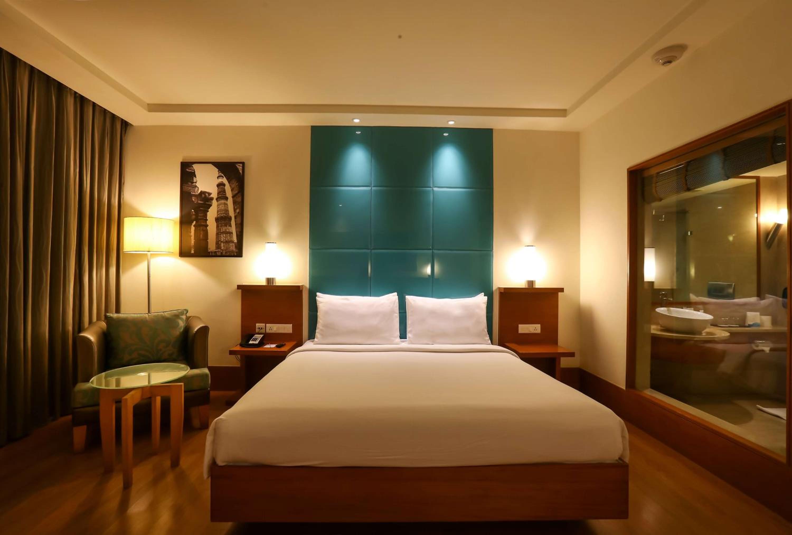 Business Double Room - Photo 6