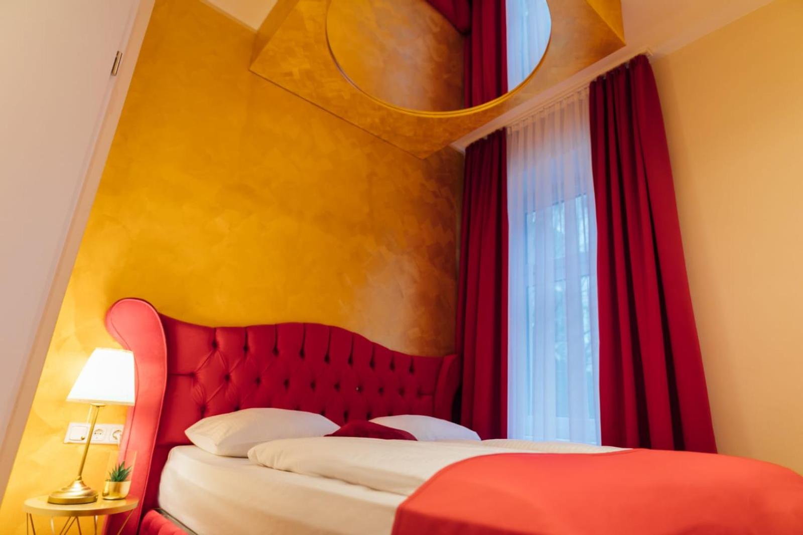 Standard Double Room - Photo 3