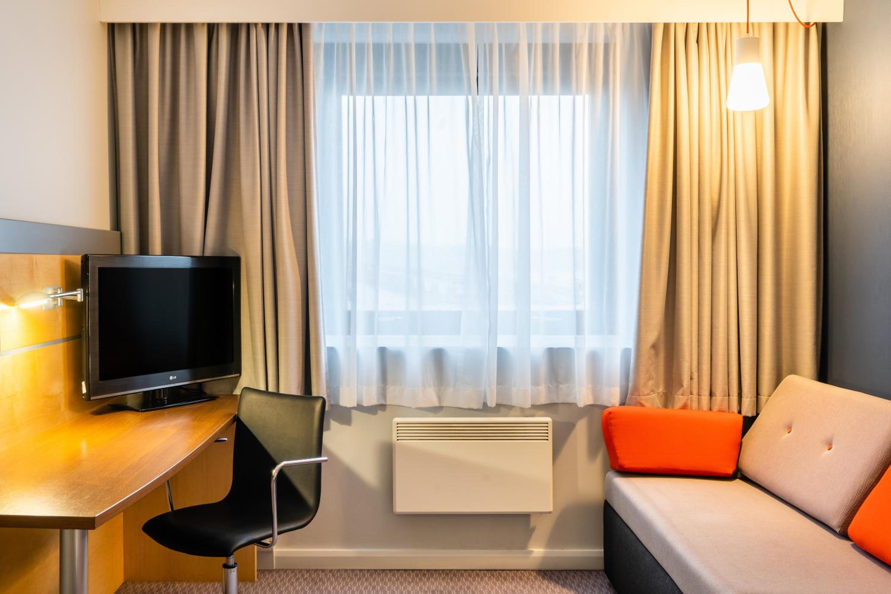 Standard Double Room with Single Sofa Bed and Free Hot Breakfast