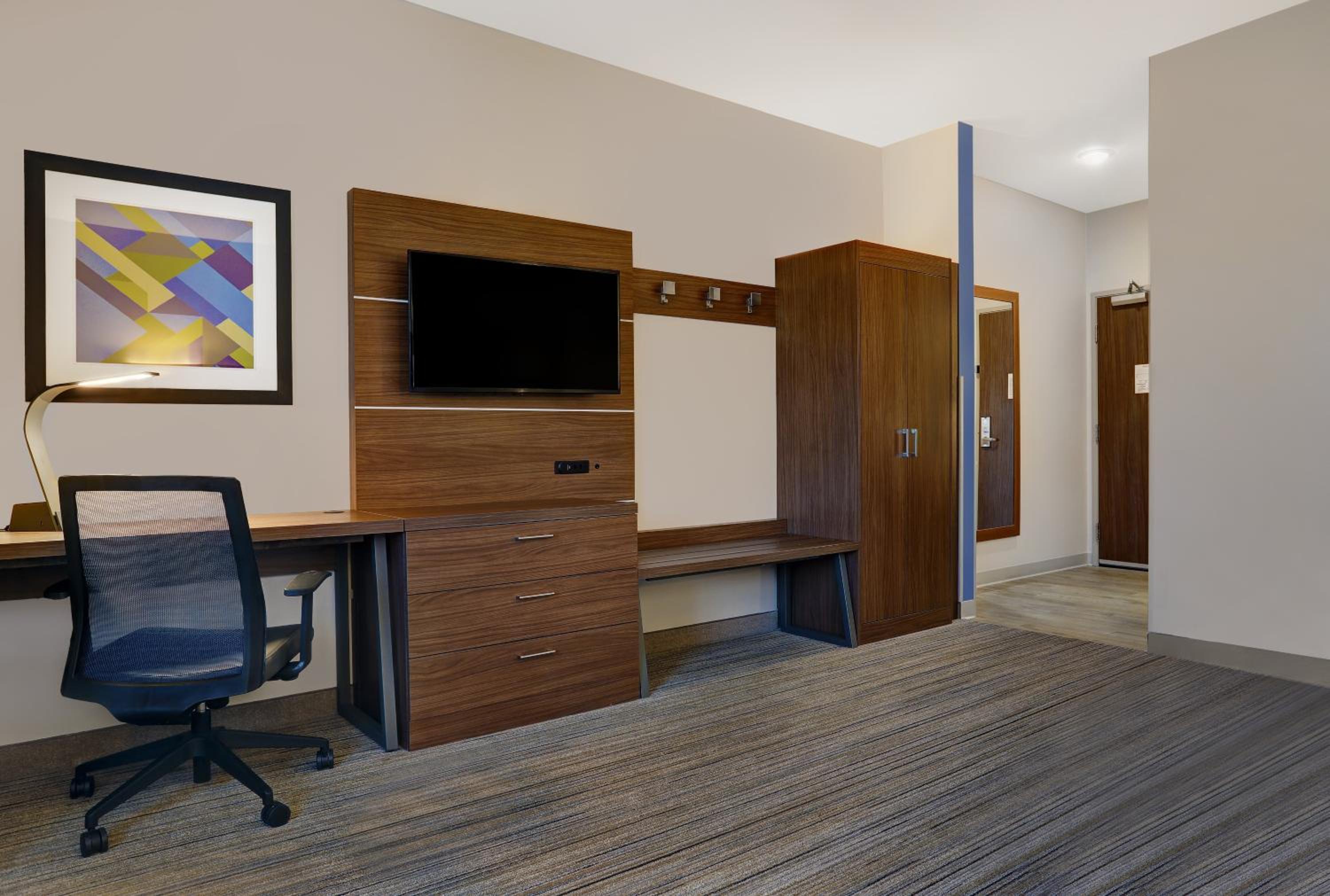 Standard King Room