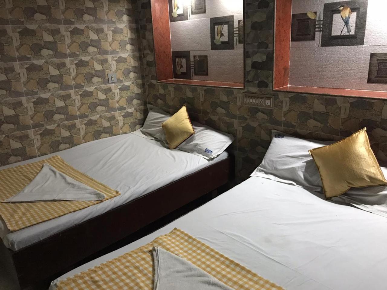 Quadruple Room with Bathroom photo 2