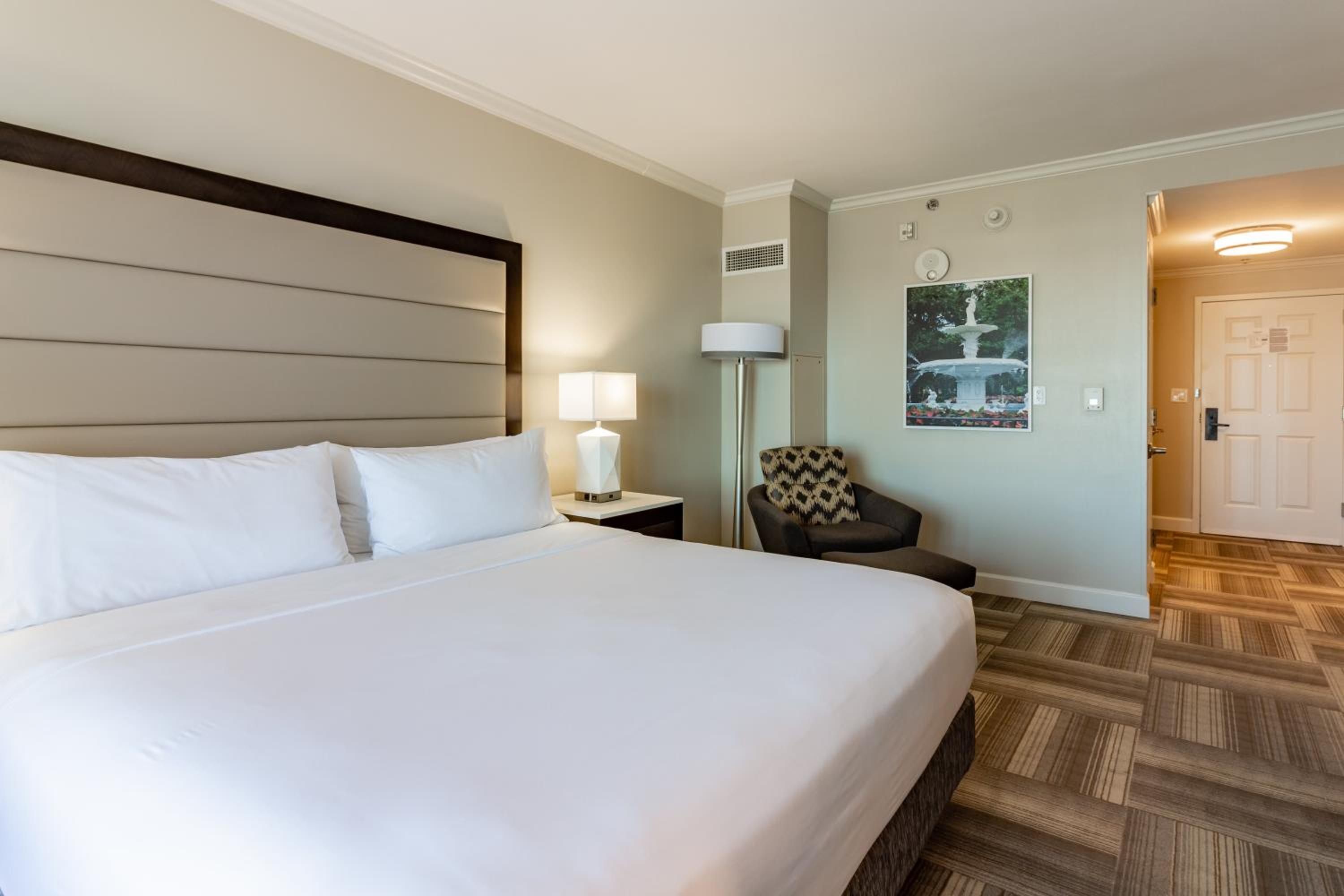 Superior King Room - Photo 2