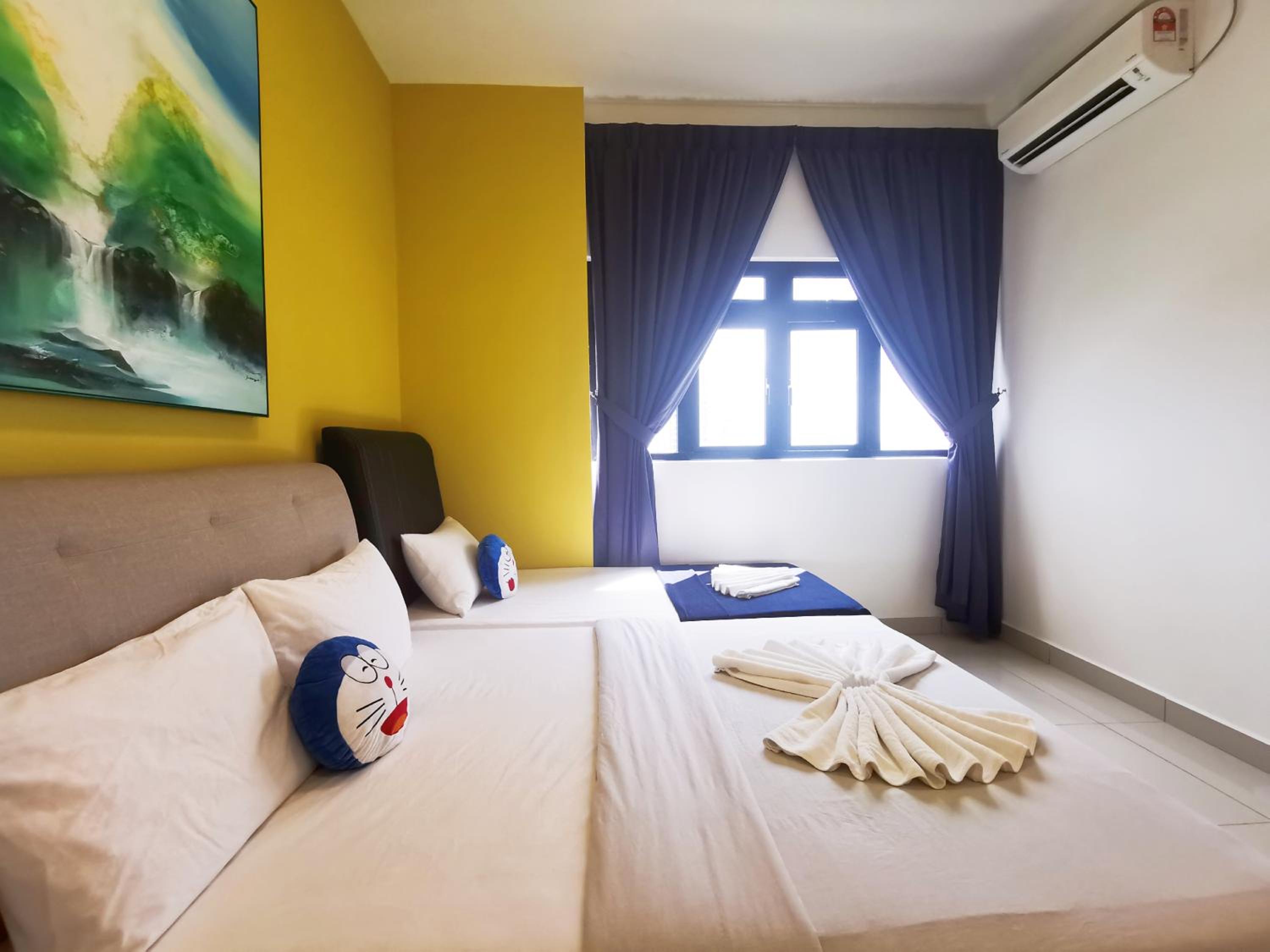 Three-Bedroom Apartment with View photo 1