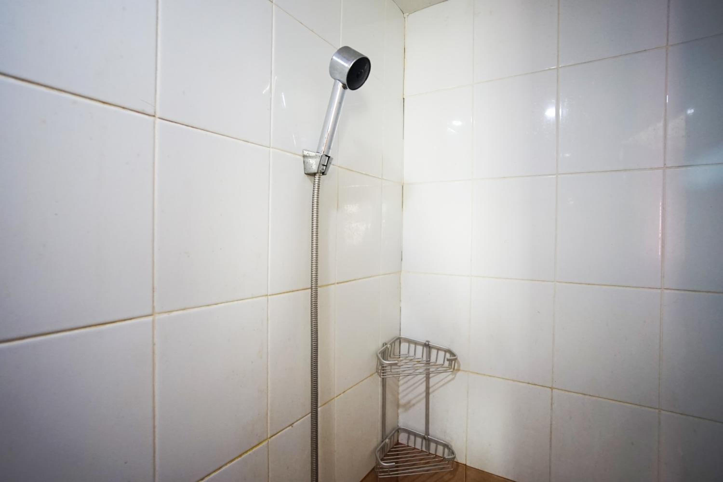 Standard Double Room - Photo 19