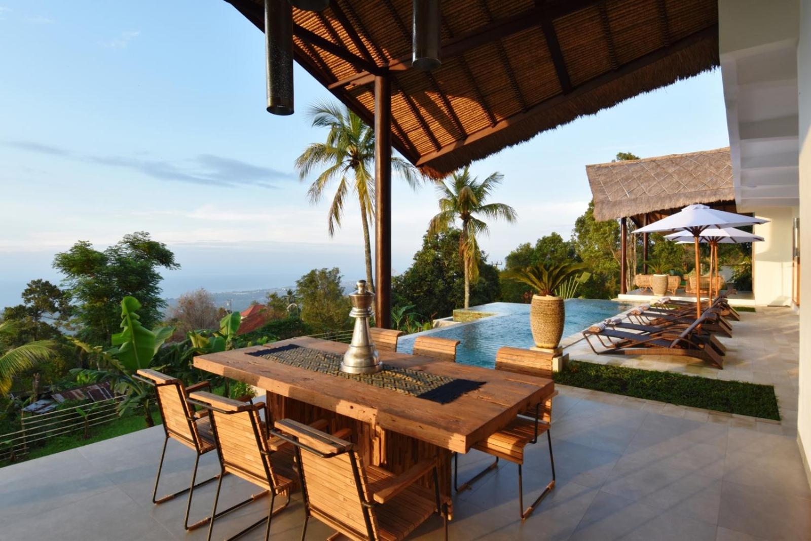 Three-Bedroom Villa photo 2