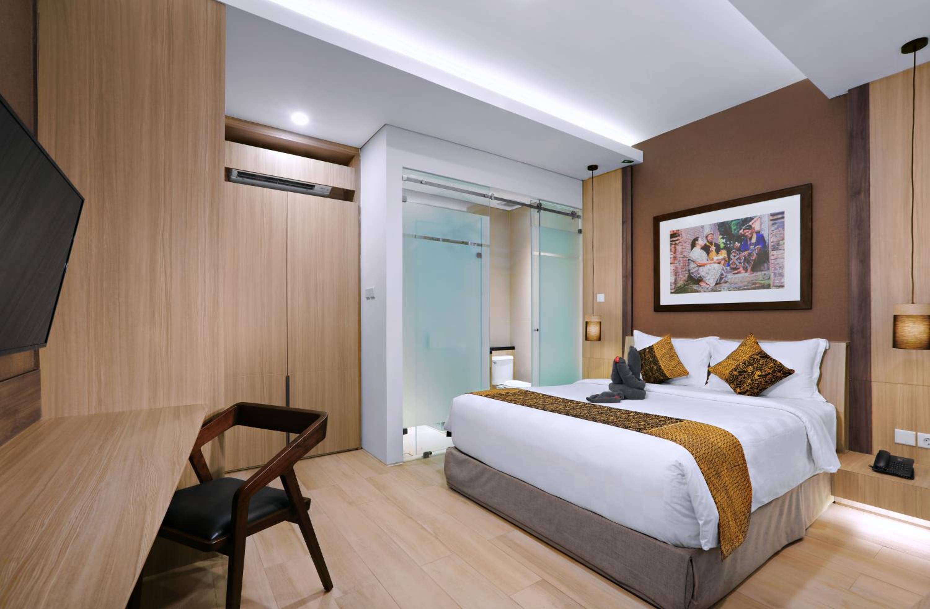 Deluxe Room - Photo 1