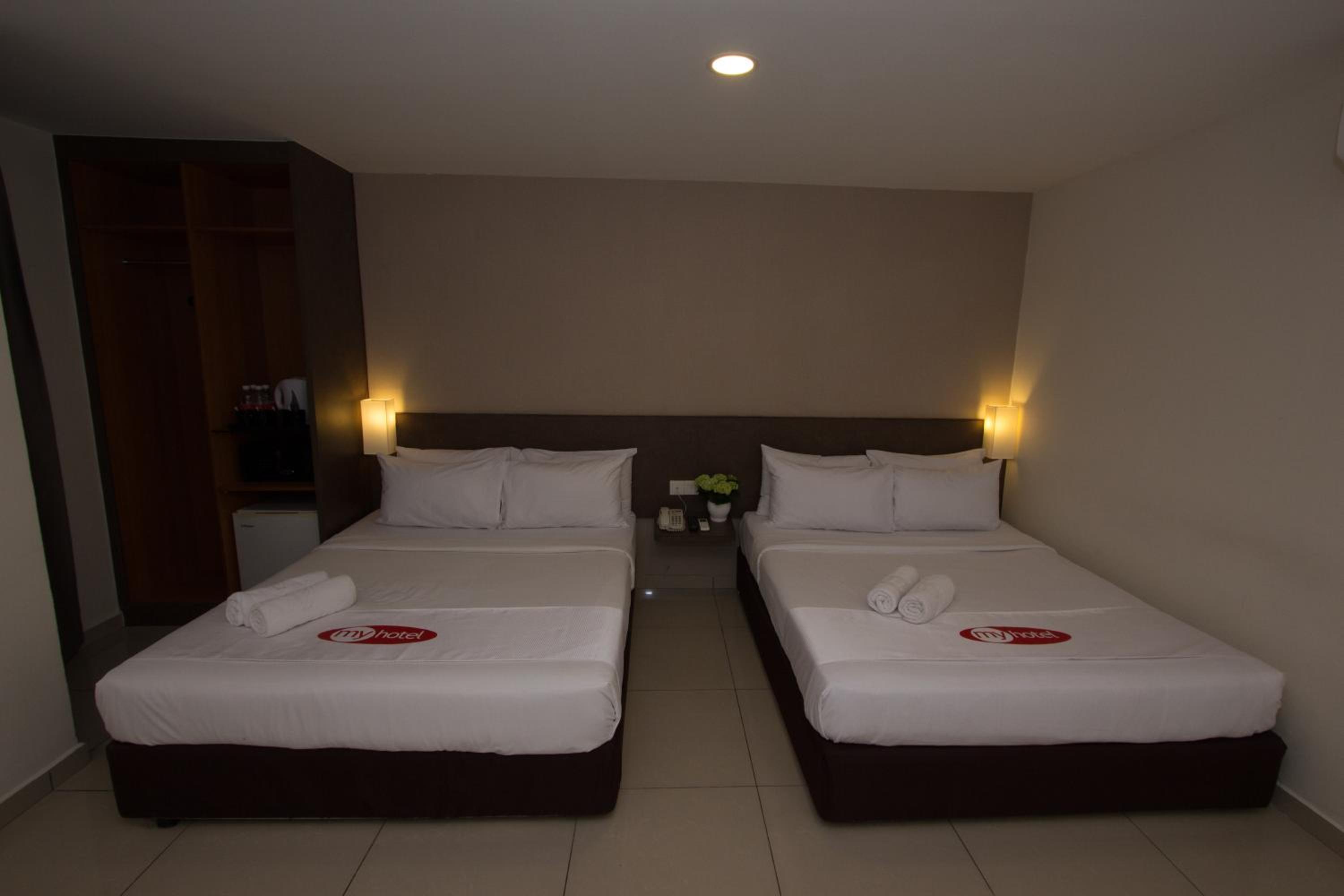 My Quadruple Room