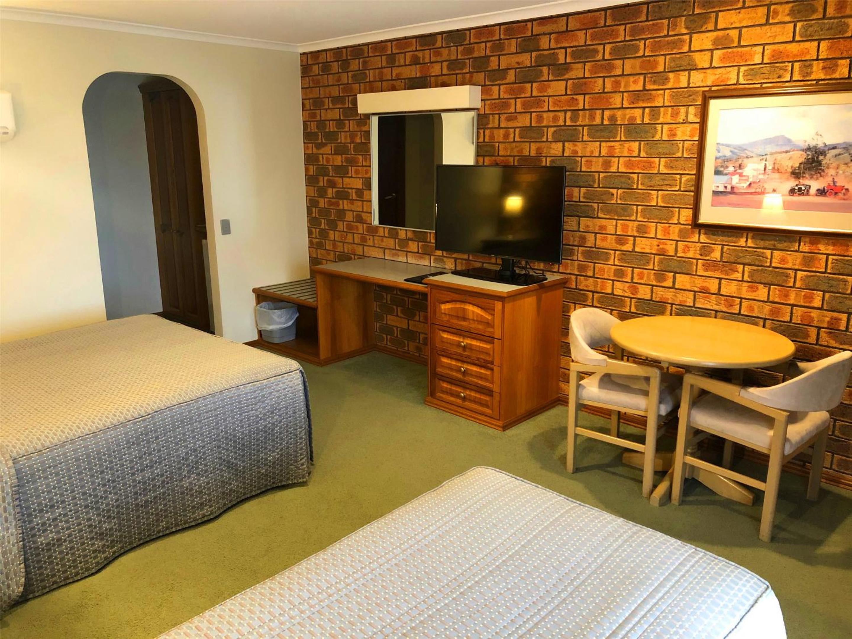 Deluxe Double or Twin Room with Spa Bath photo 2