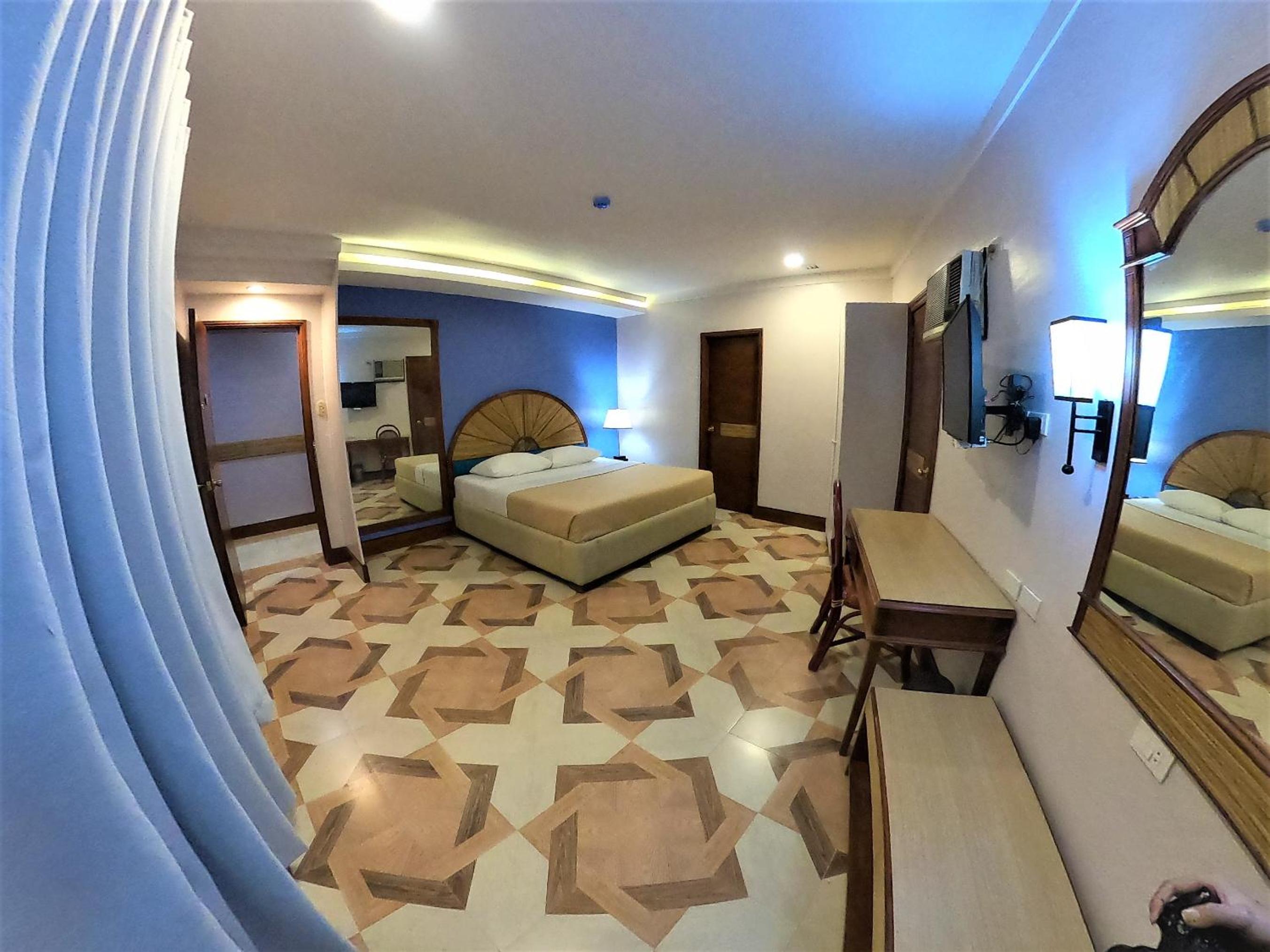 Triple Room with Garden View - Photo 3