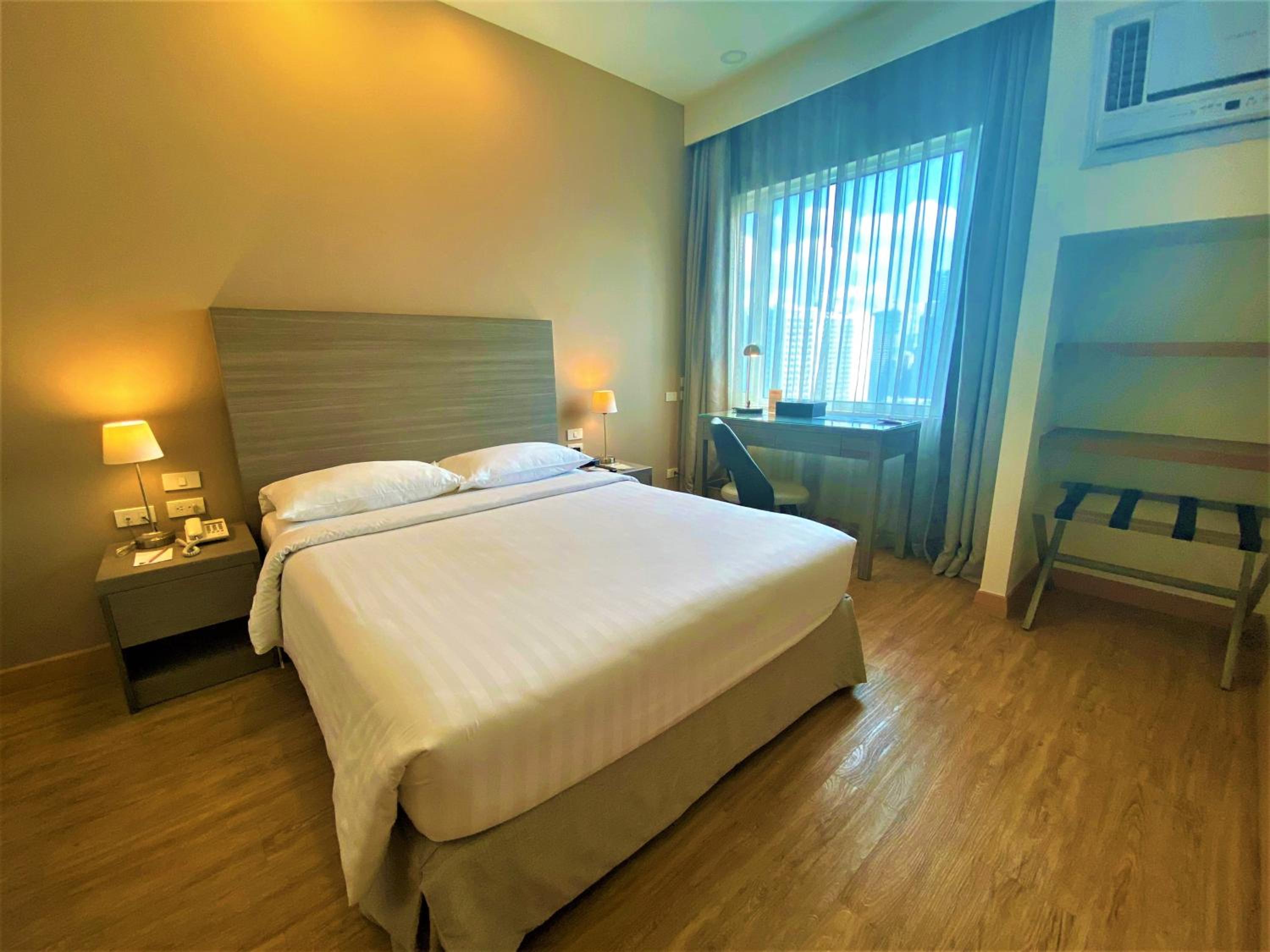 One-Bedroom Suite photo 3