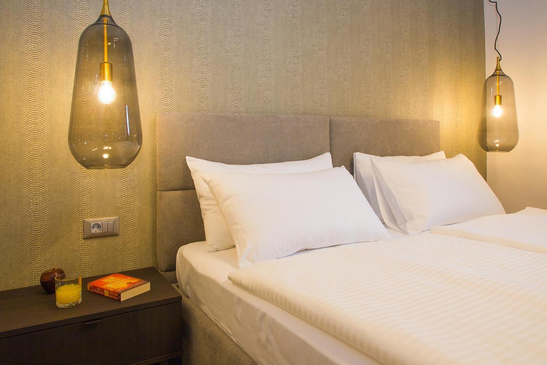 Double Room with Private Bathroom - Photo 4