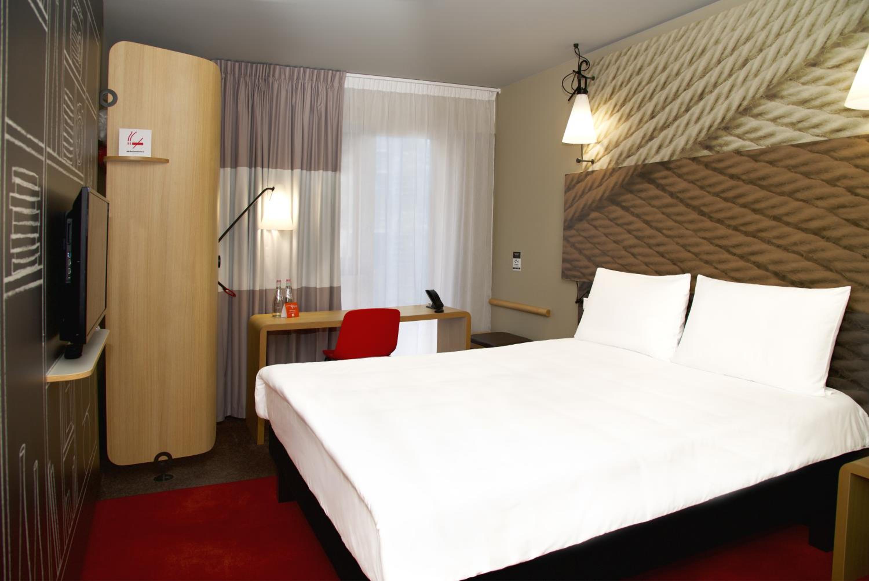 Standard Double Room - Photo 1