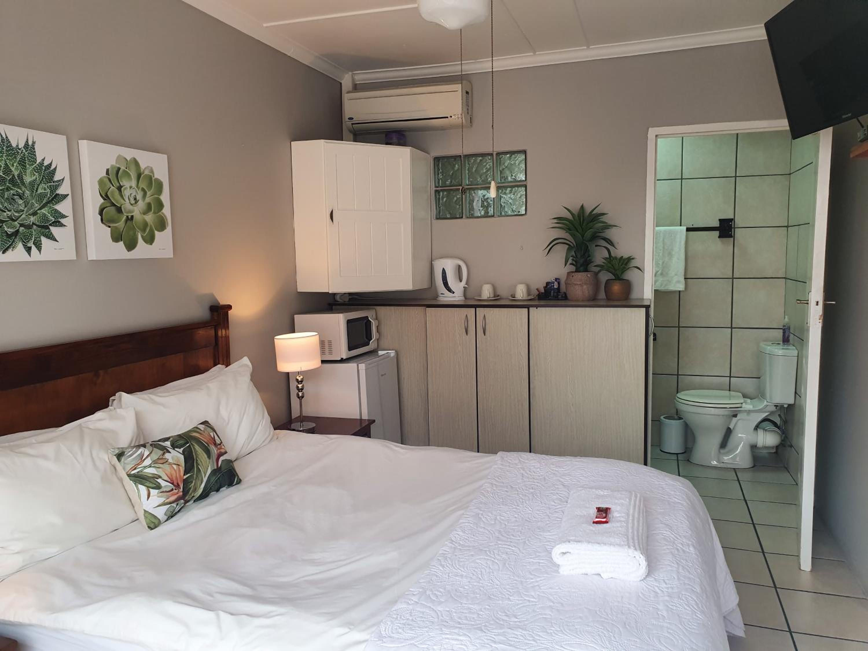 Budget Single Room photo 2