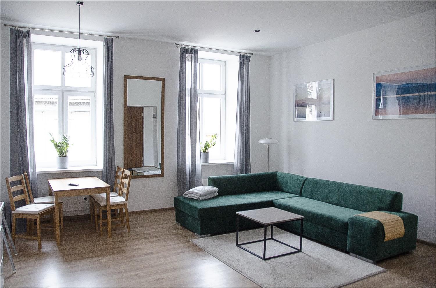 One-Bedroom Apartment photo 1