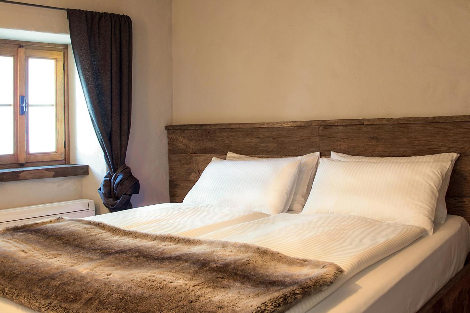 Two-Bedroom House - Photo 9