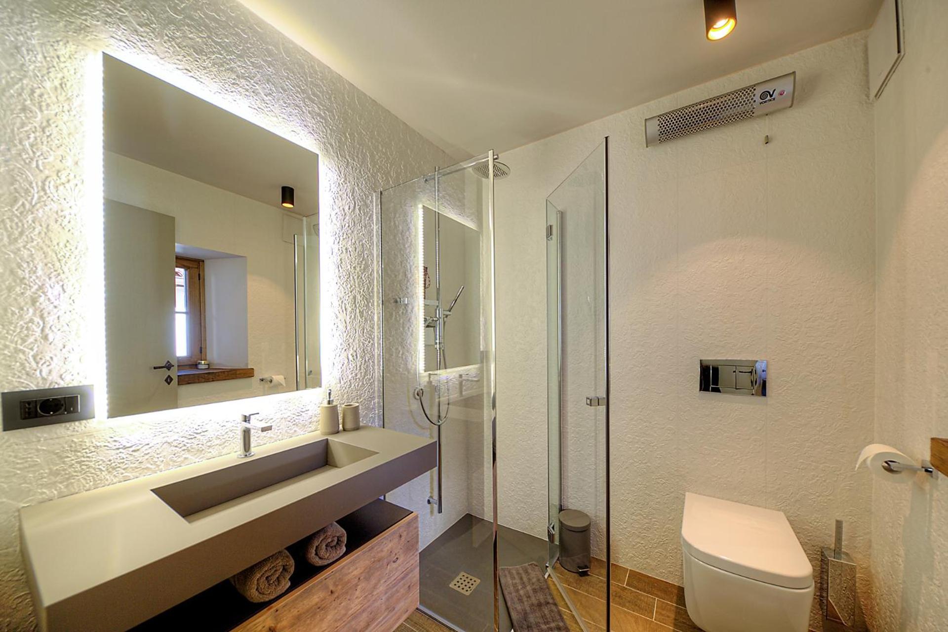 Two-Bedroom House - Photo 11