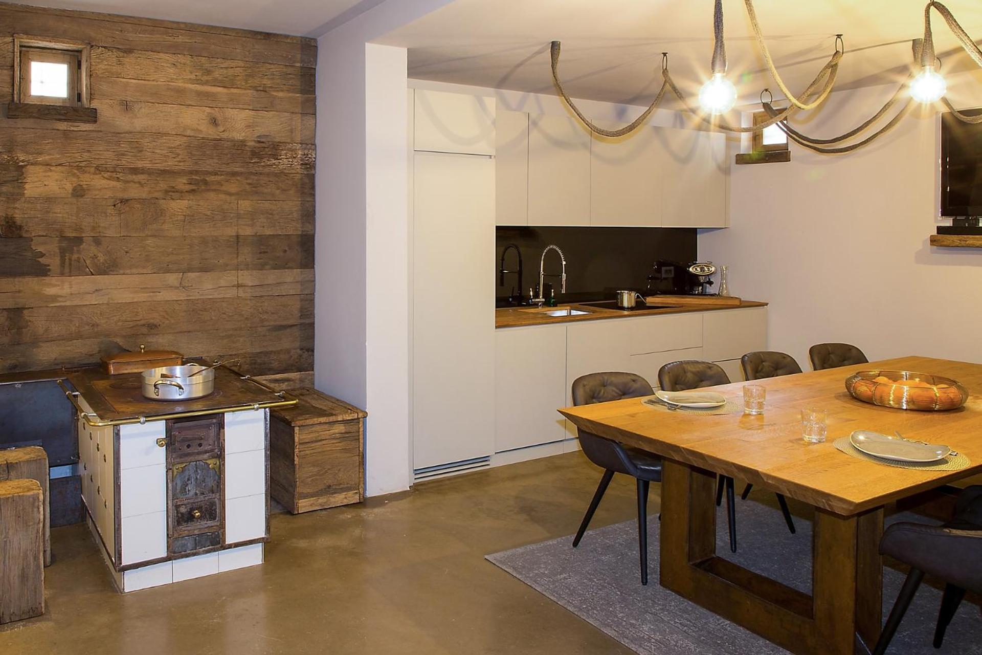 Two-Bedroom House - Photo 16