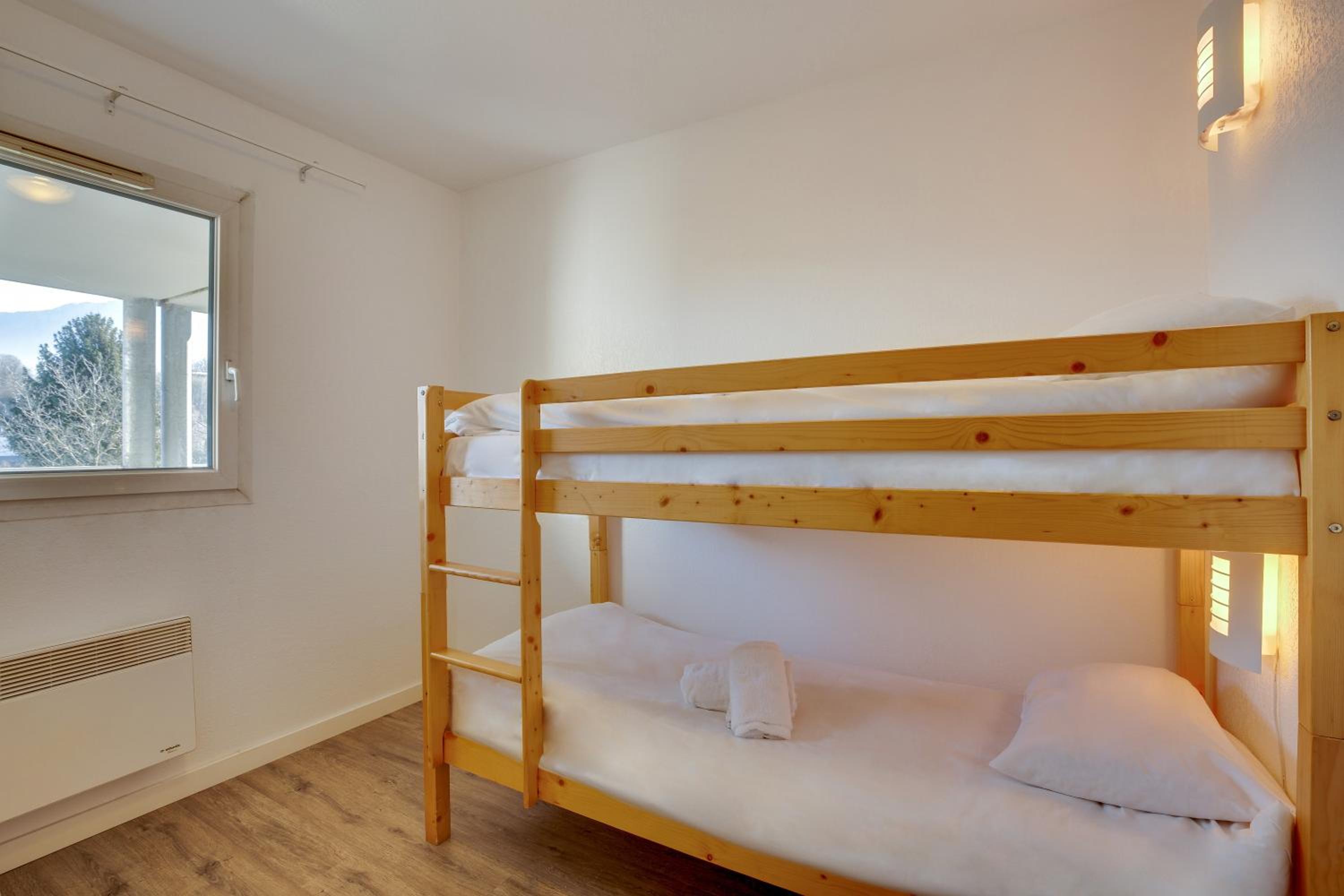 One-Bedroom Apartment with Balcony (2 Adults + 2 Children) photo 2
