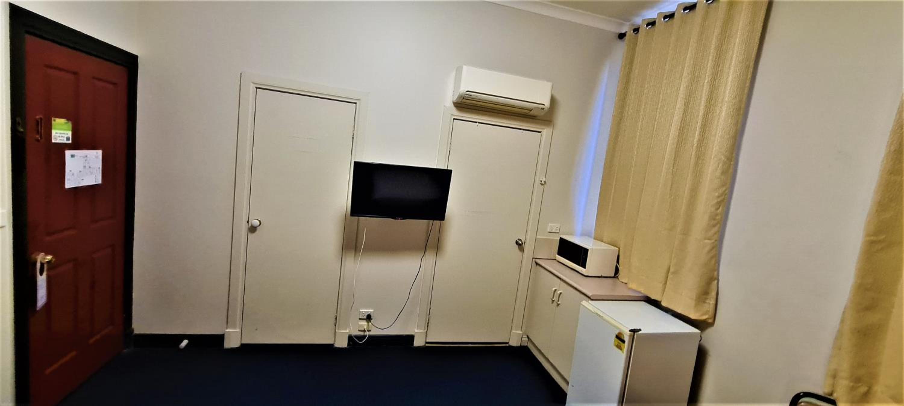 Twin Room - Photo 4