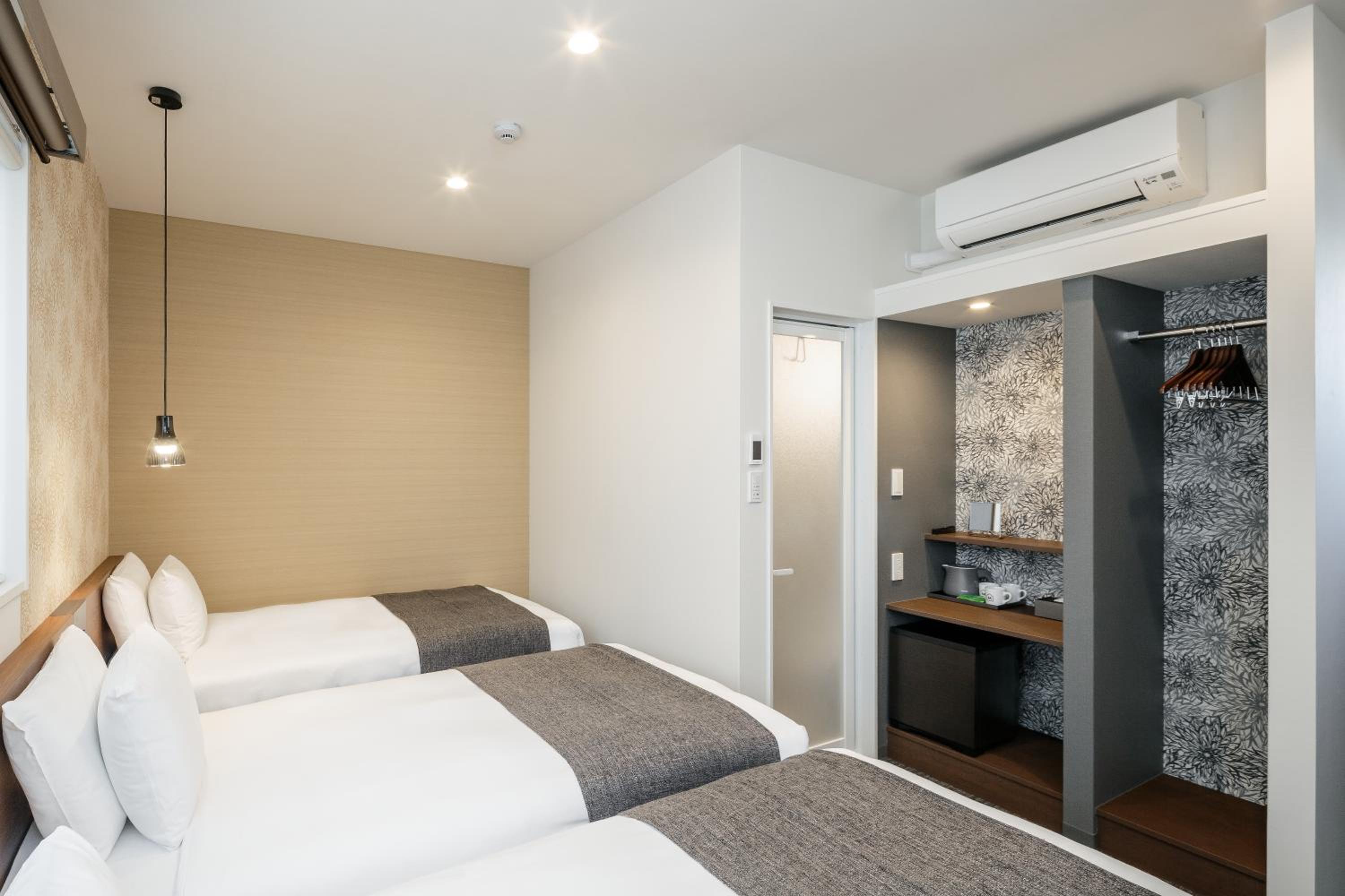 Triple Room - Photo 6