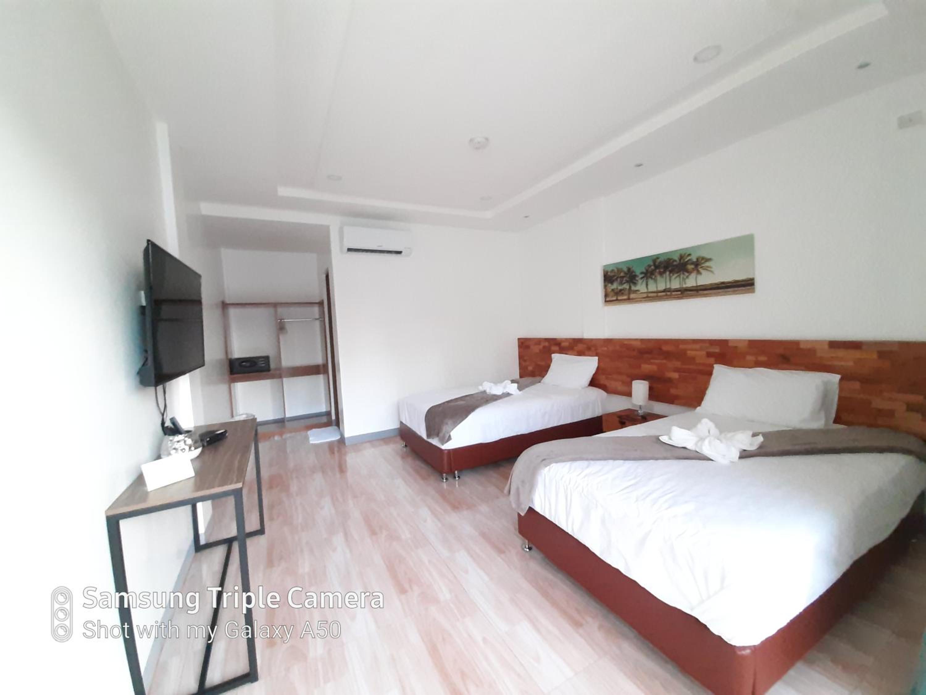 Deluxe Double Room - Photo 5