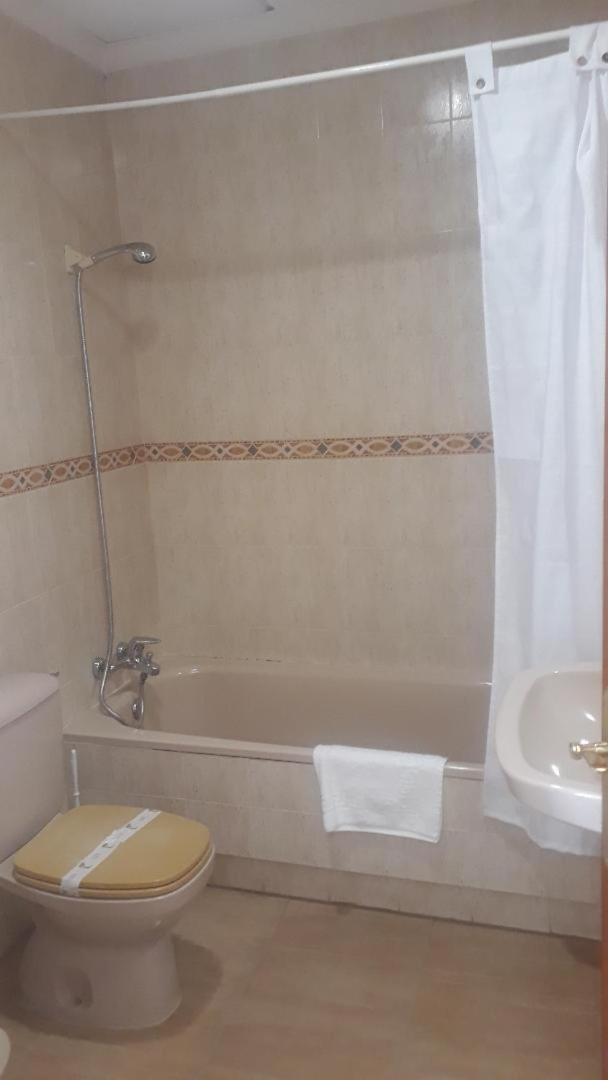 Double Room with Balcony - Photo 3