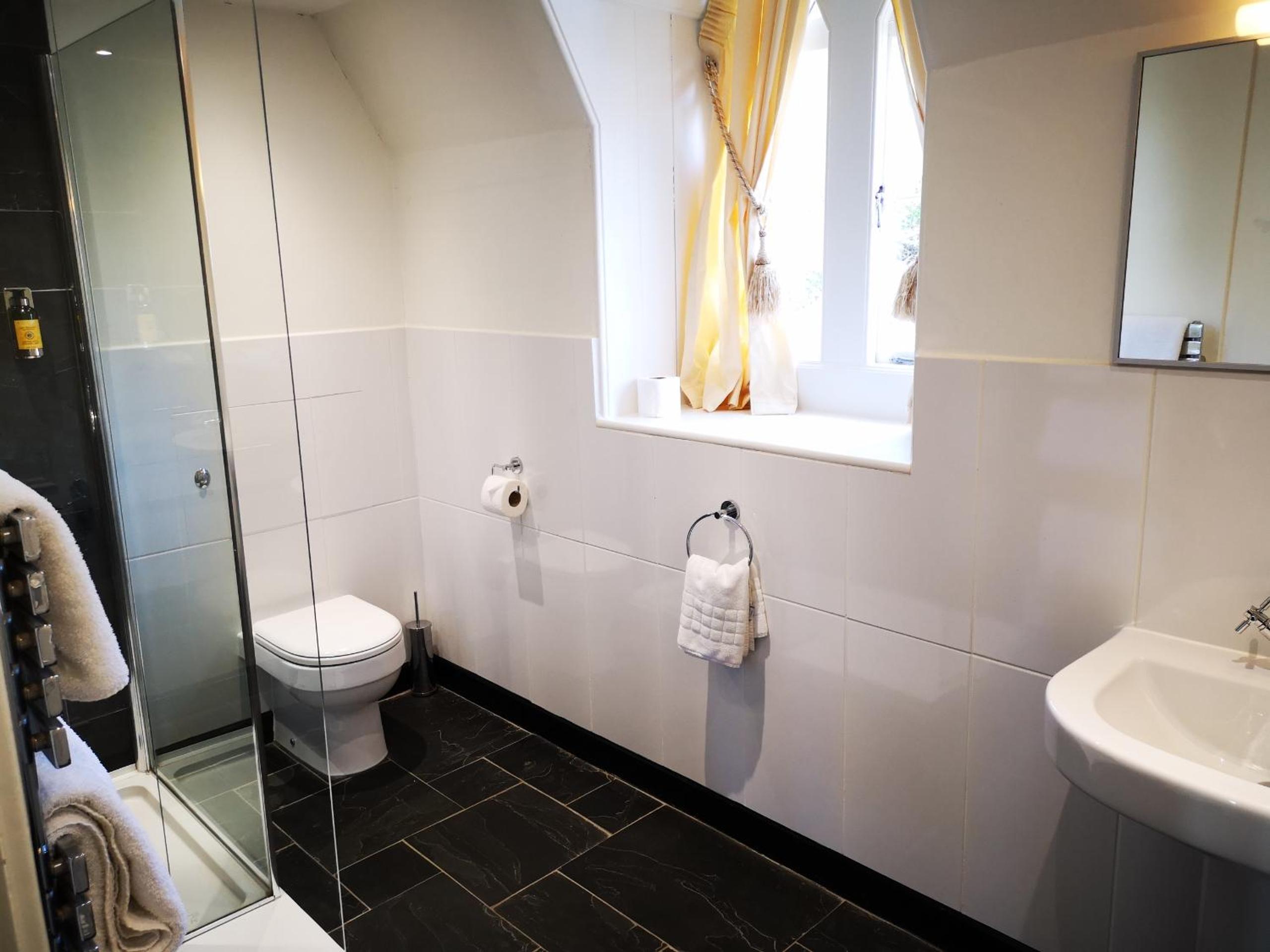 Three-Bedroom Cottage photo 1