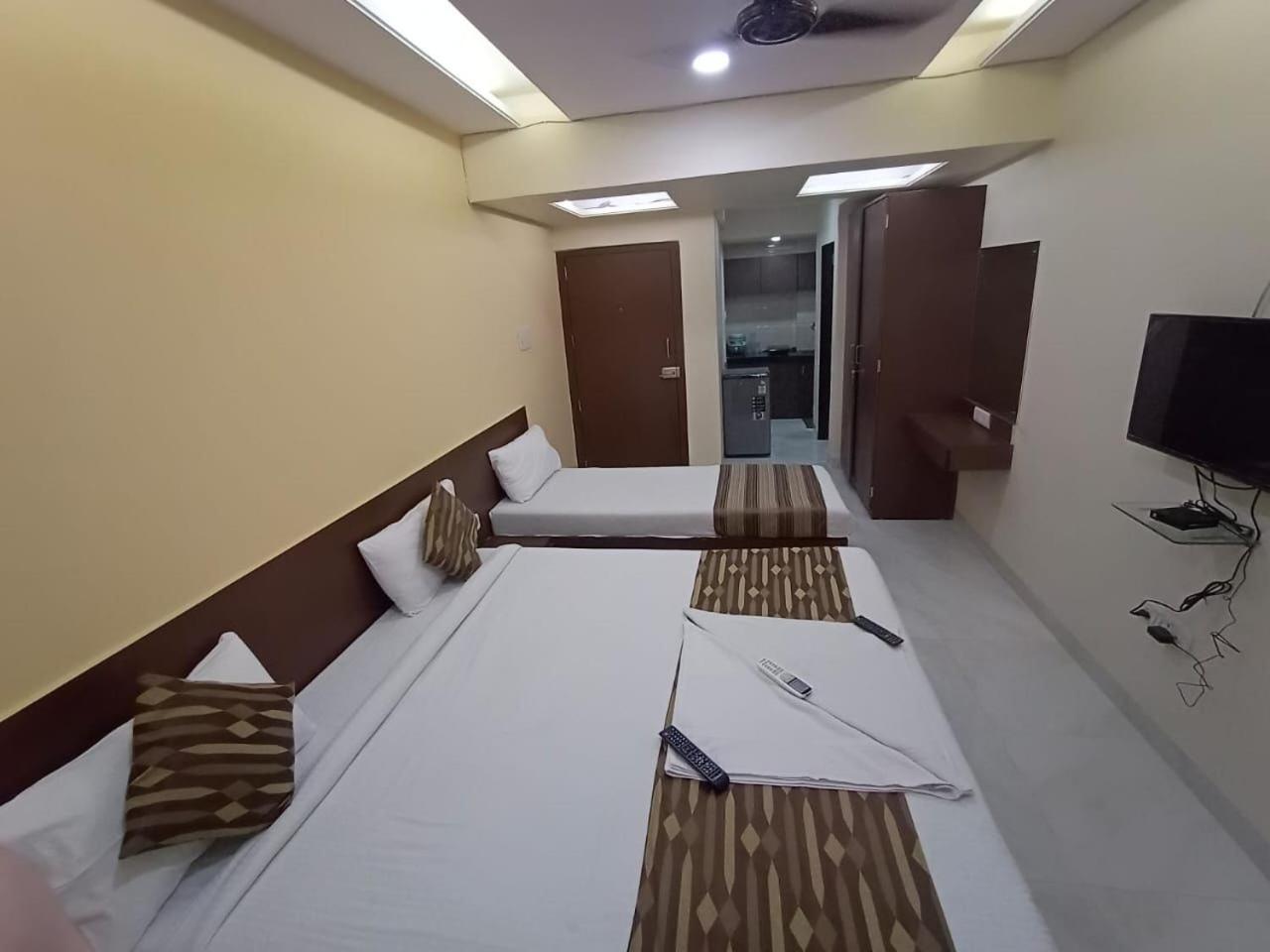 Studio Apartment - Photo 20