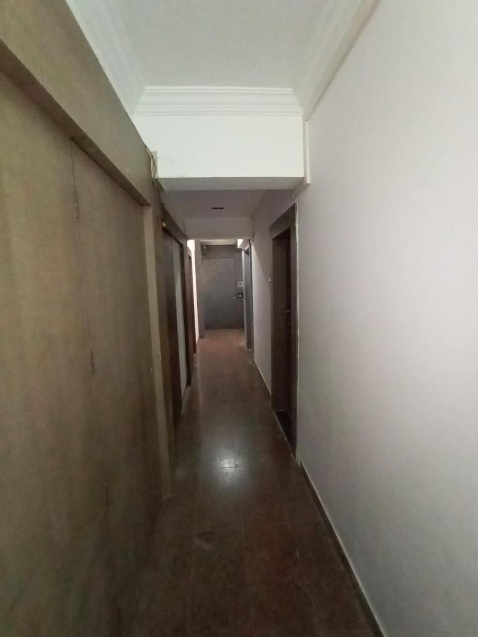 Studio Apartment - Photo 22