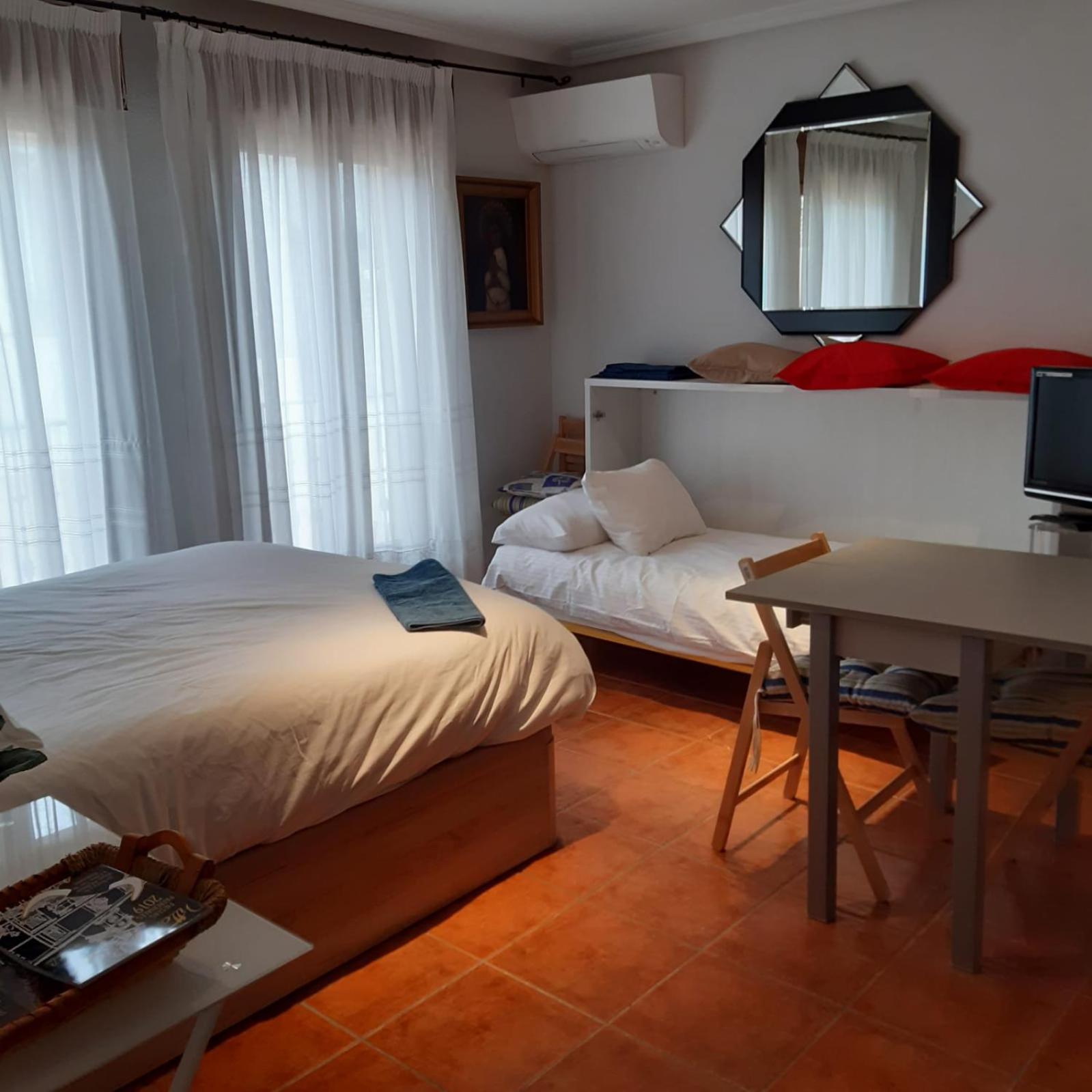 One-Bedroom Apartment - Photo 10