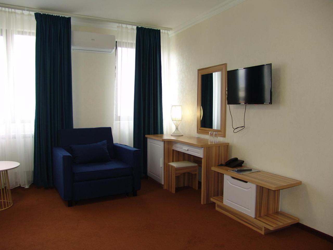 Deluxe Triple Room photo 1