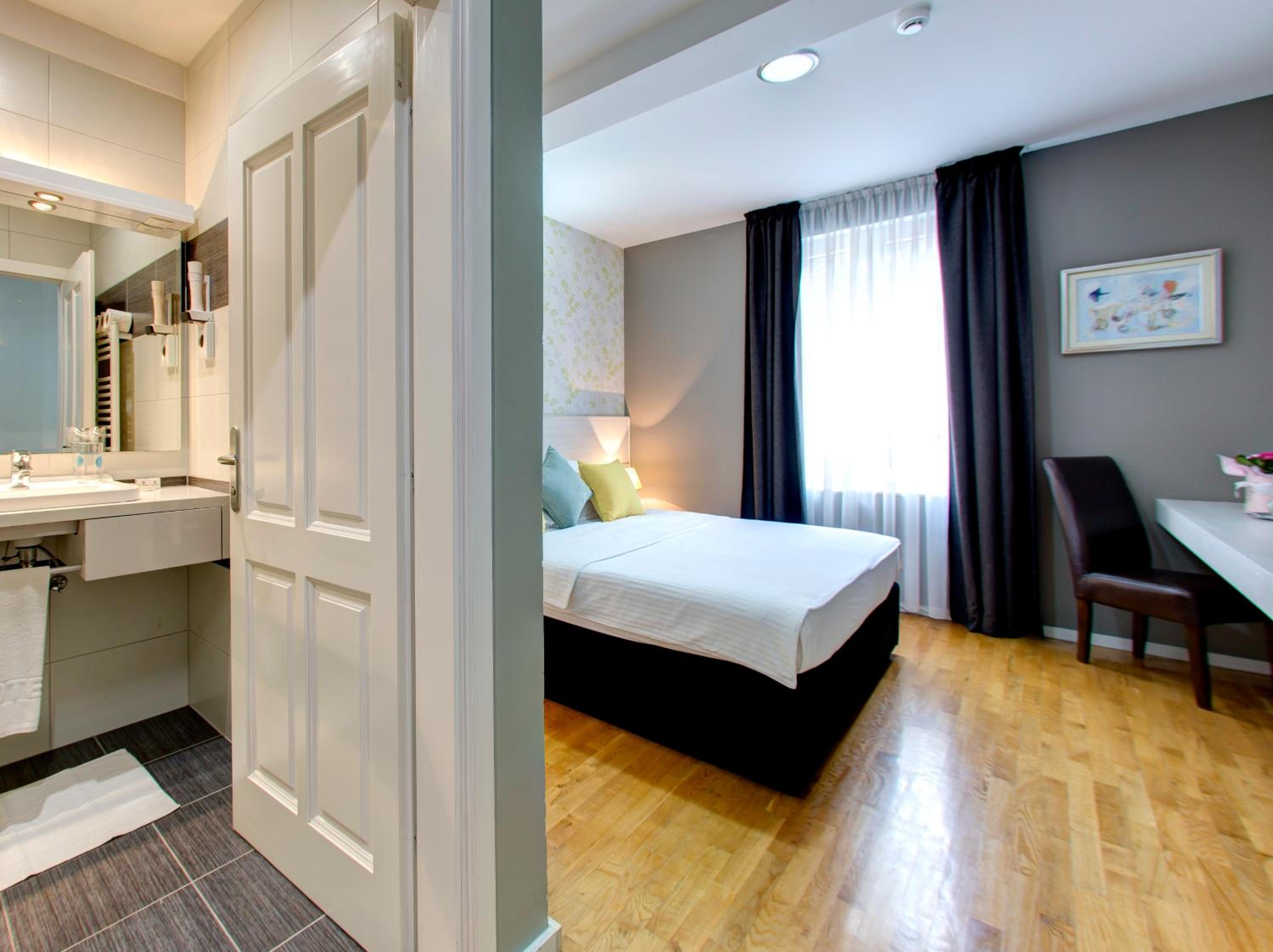 Single Room photo 2