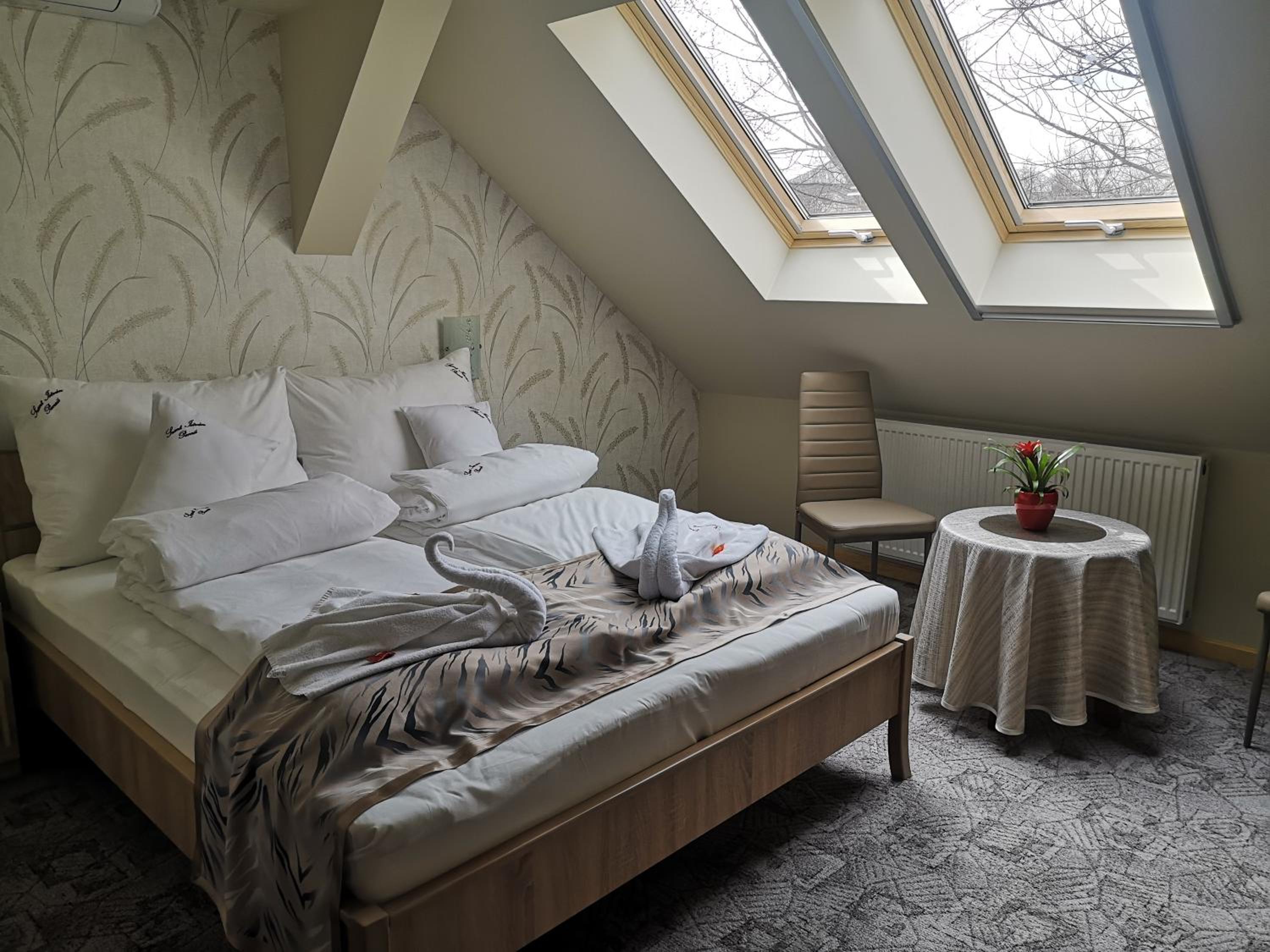 Superior Queen Room photo 1
