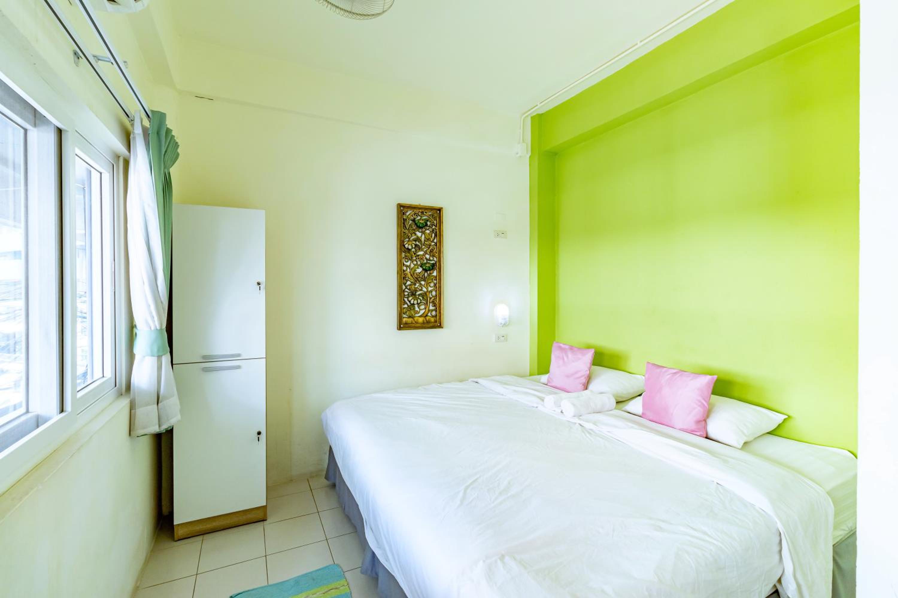 Standard Double Room with Shared Bathroom photo 1