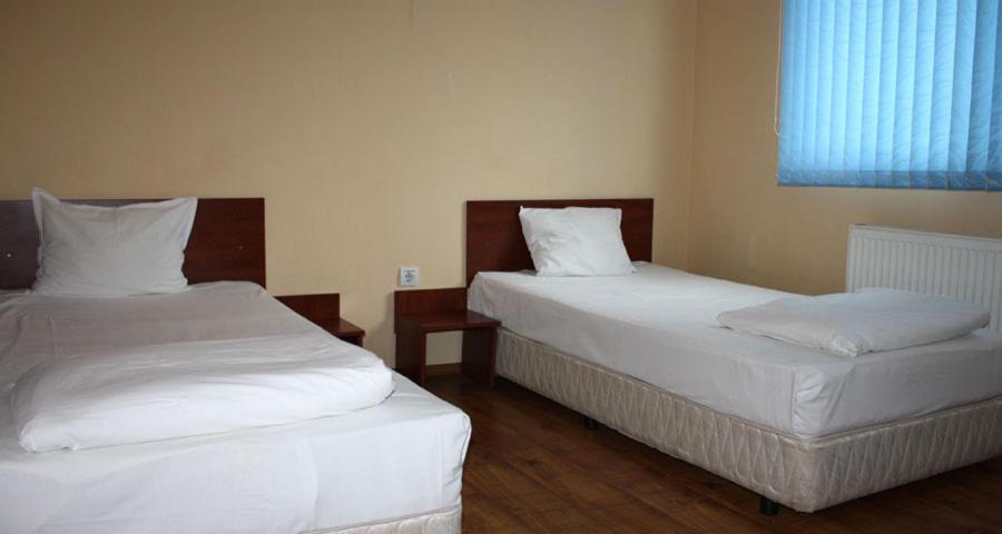 Small Twin Room photo 1
