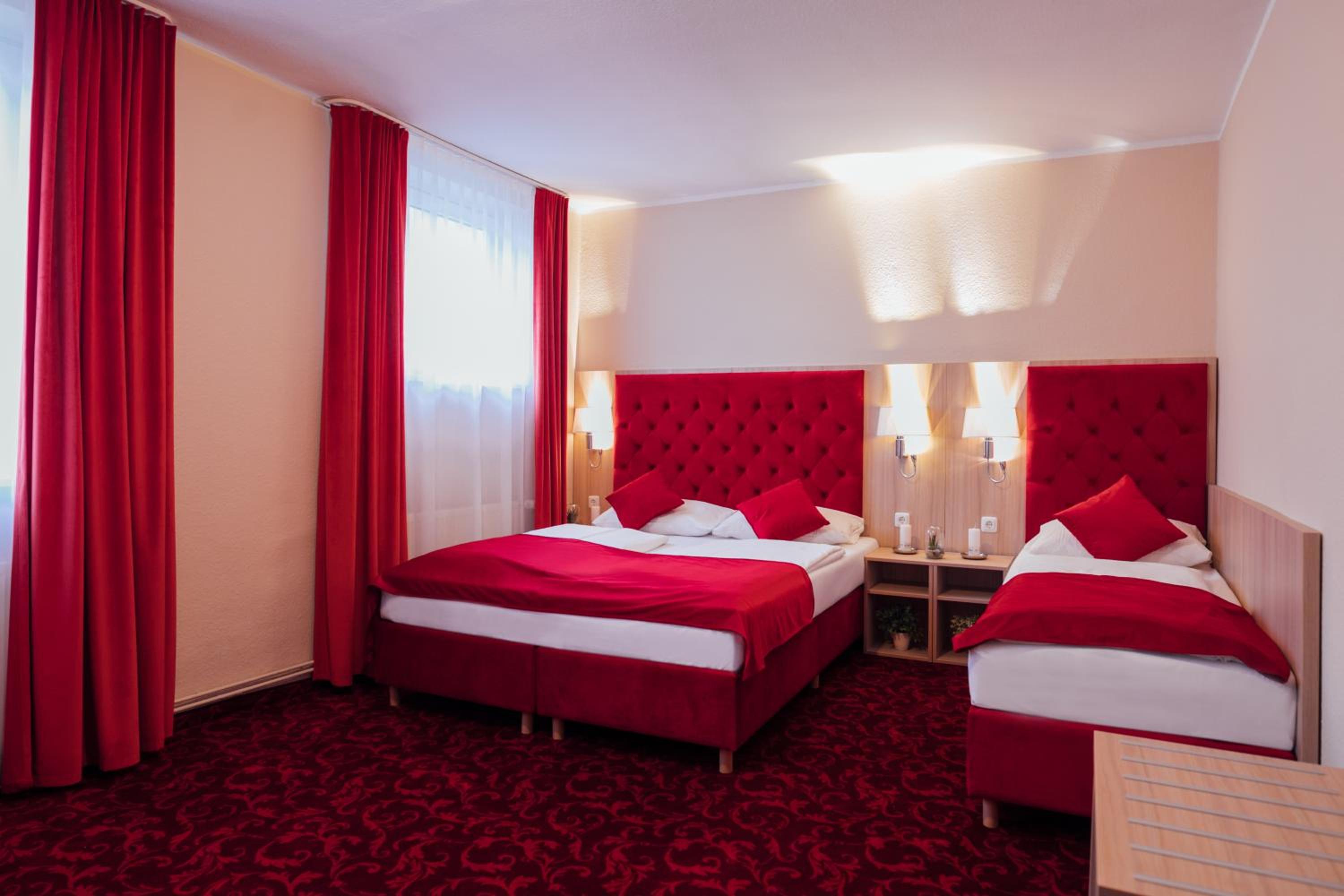 Basic Triple Room