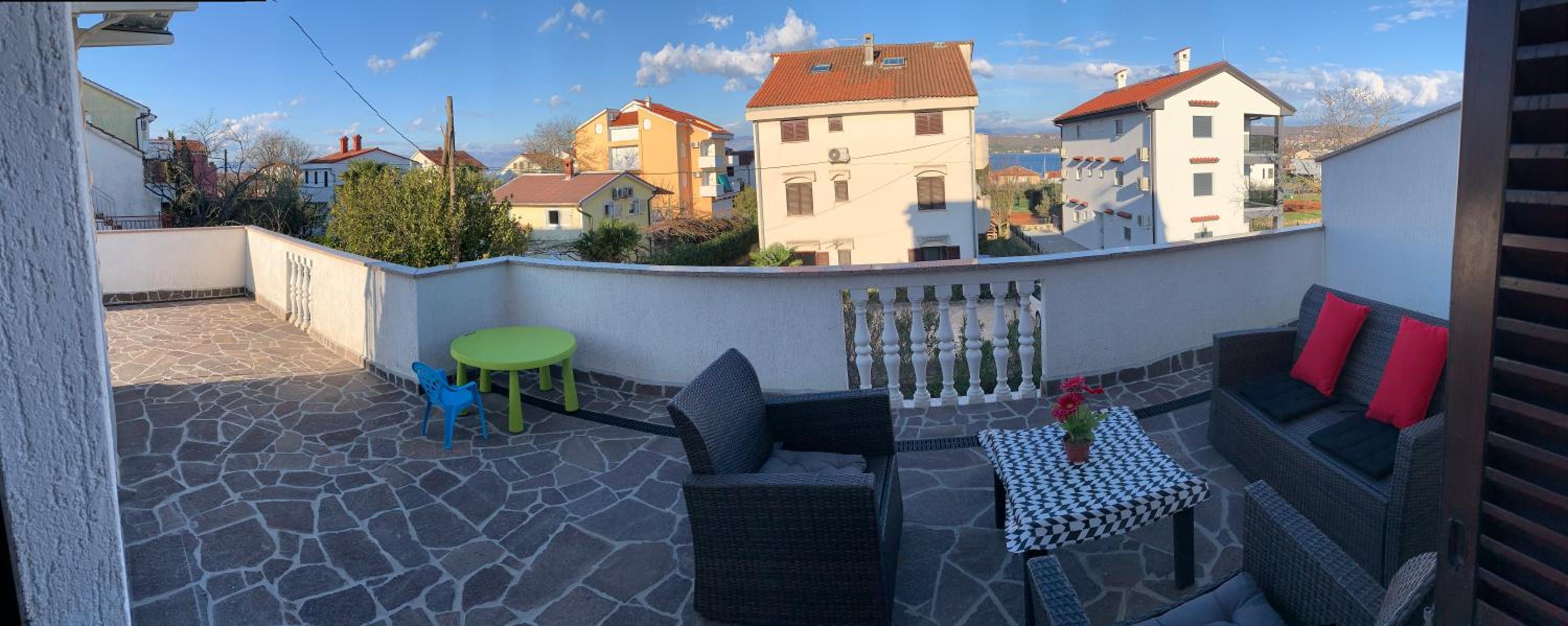 Apartment with Balcony photo 2