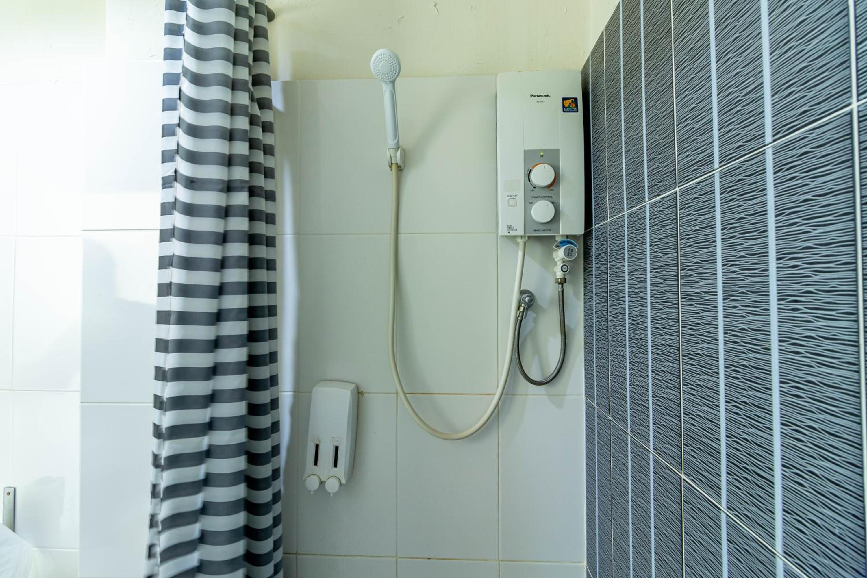 Double Room with Private Bathroom photo 2