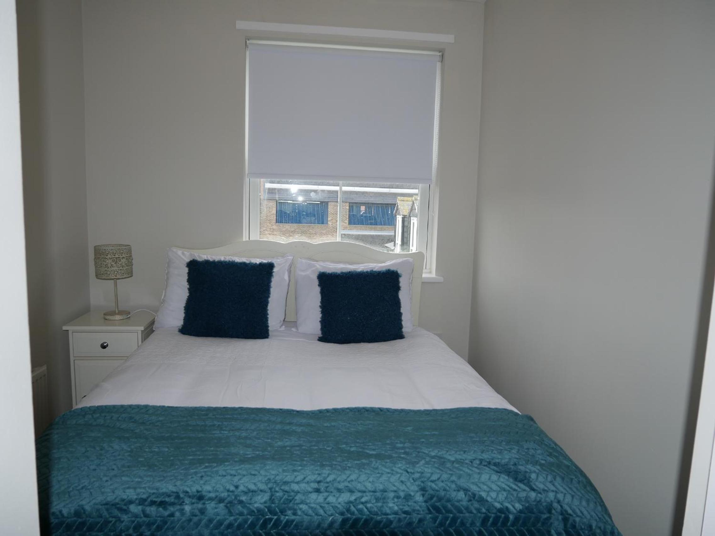 Two-Bedroom Apartment - Photo 9
