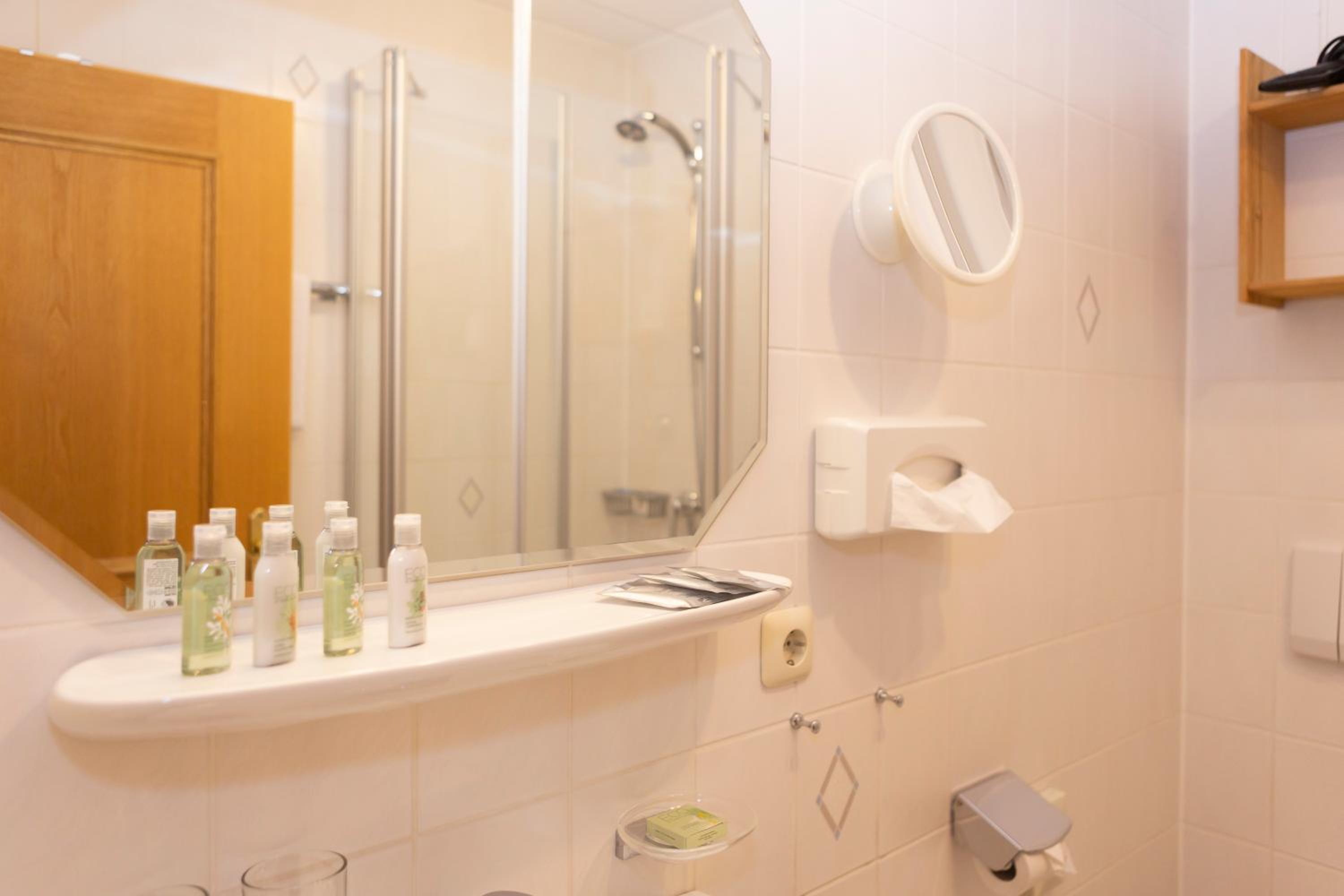 Superior Double Room - Photo 7