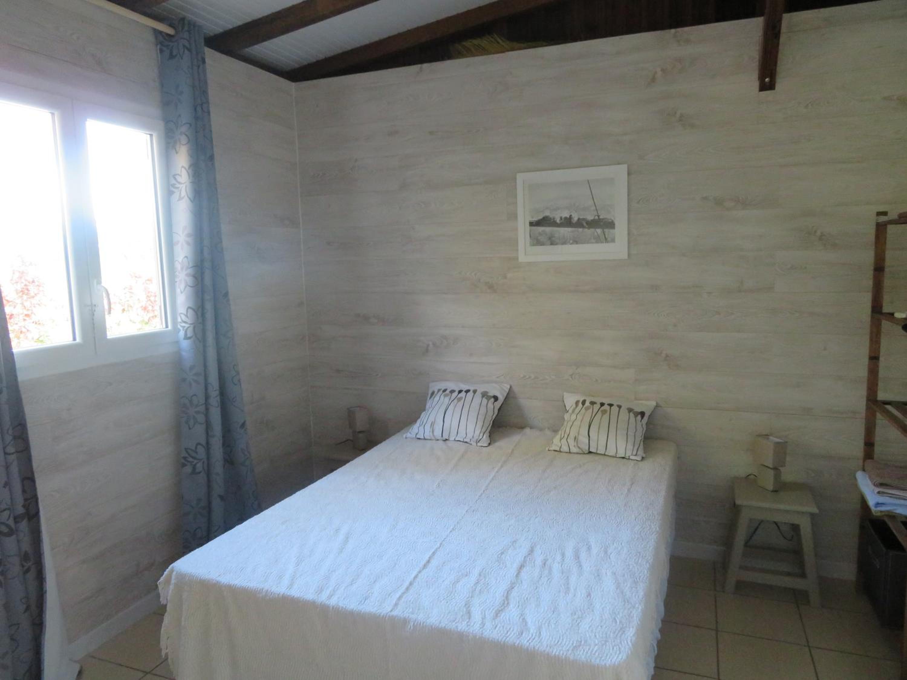 One-Bedroom House photo 1