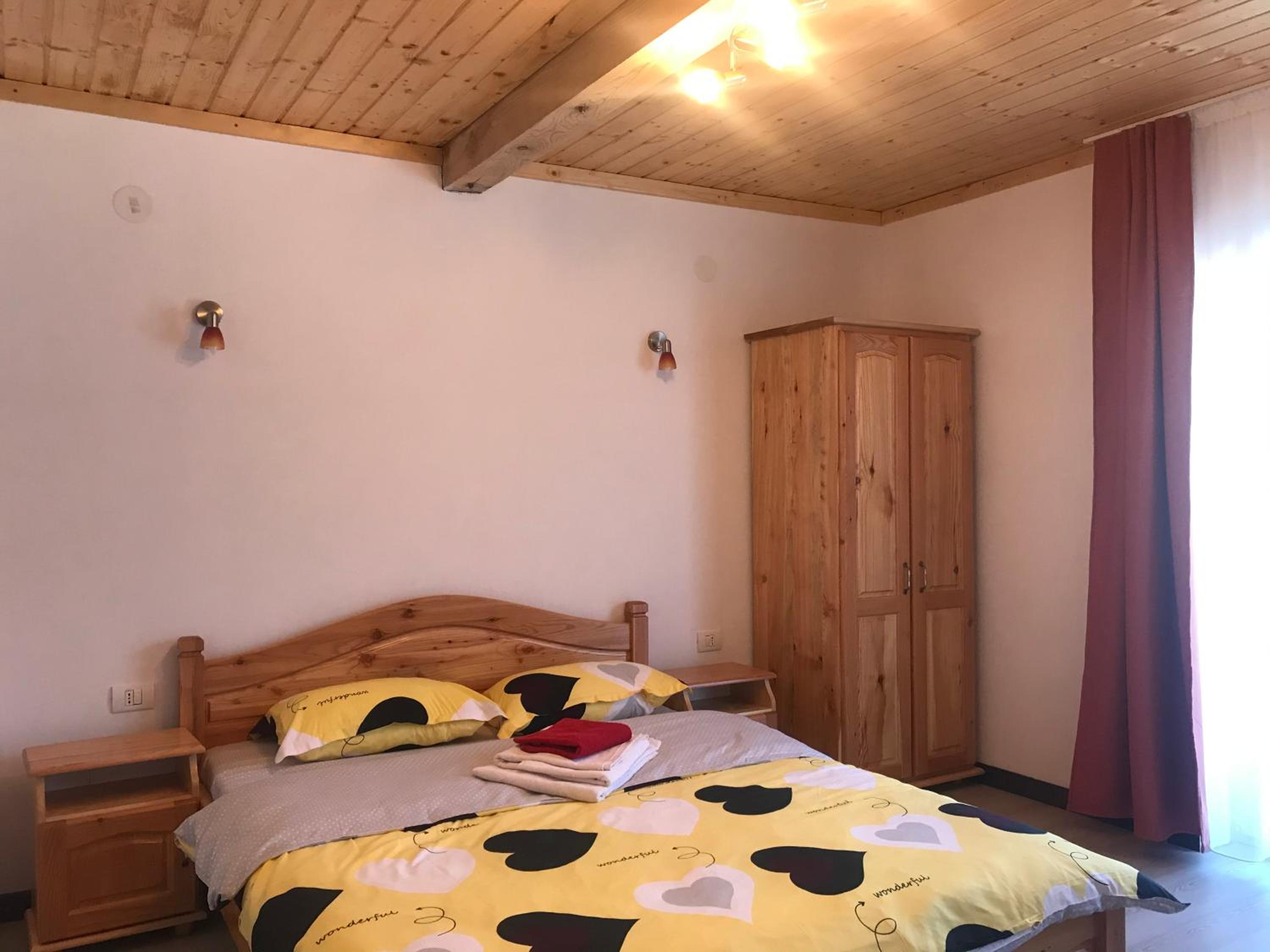 Double Room with Balcony - Photo 1