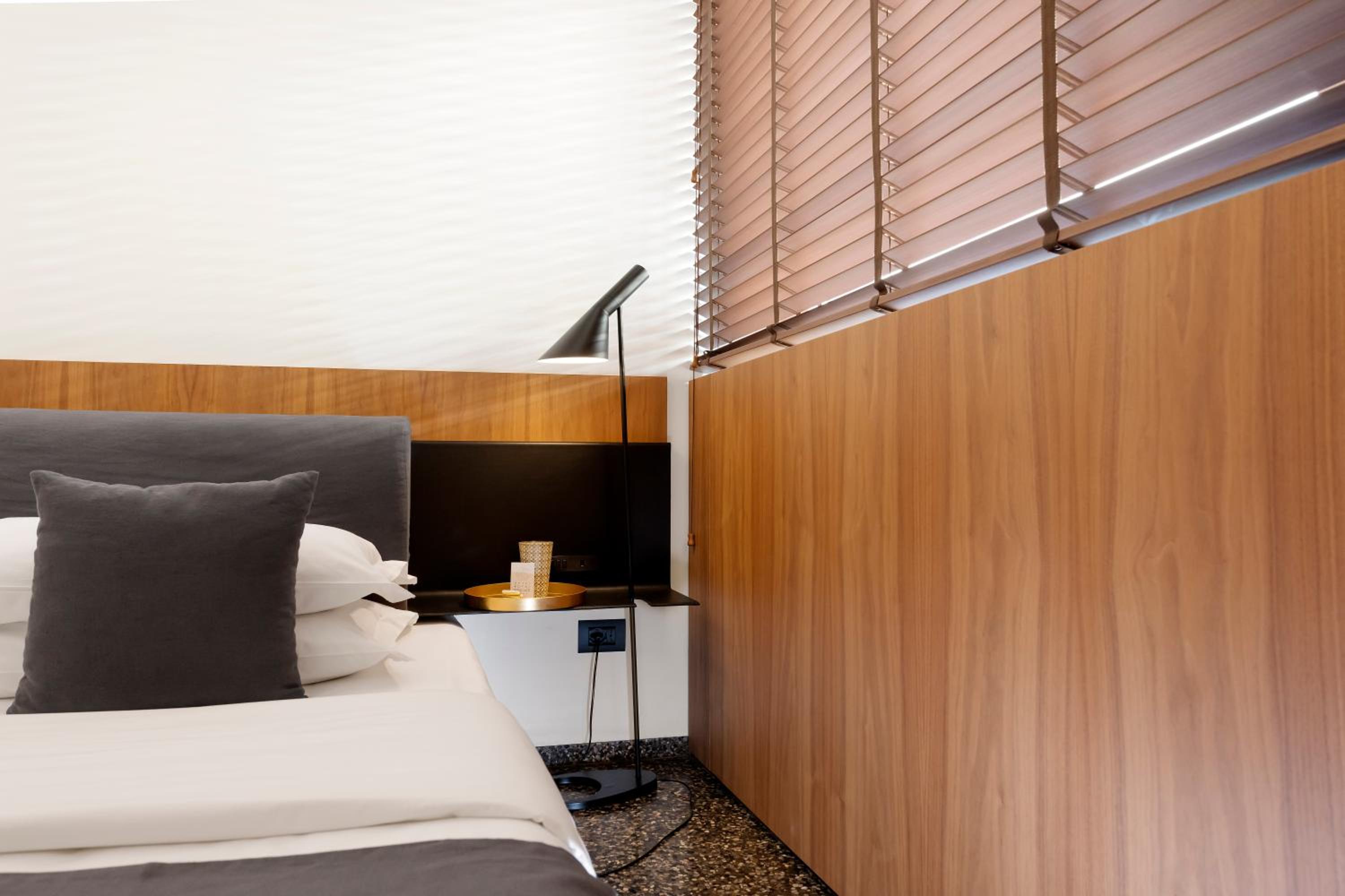 Superior Double or Twin Room photo 2