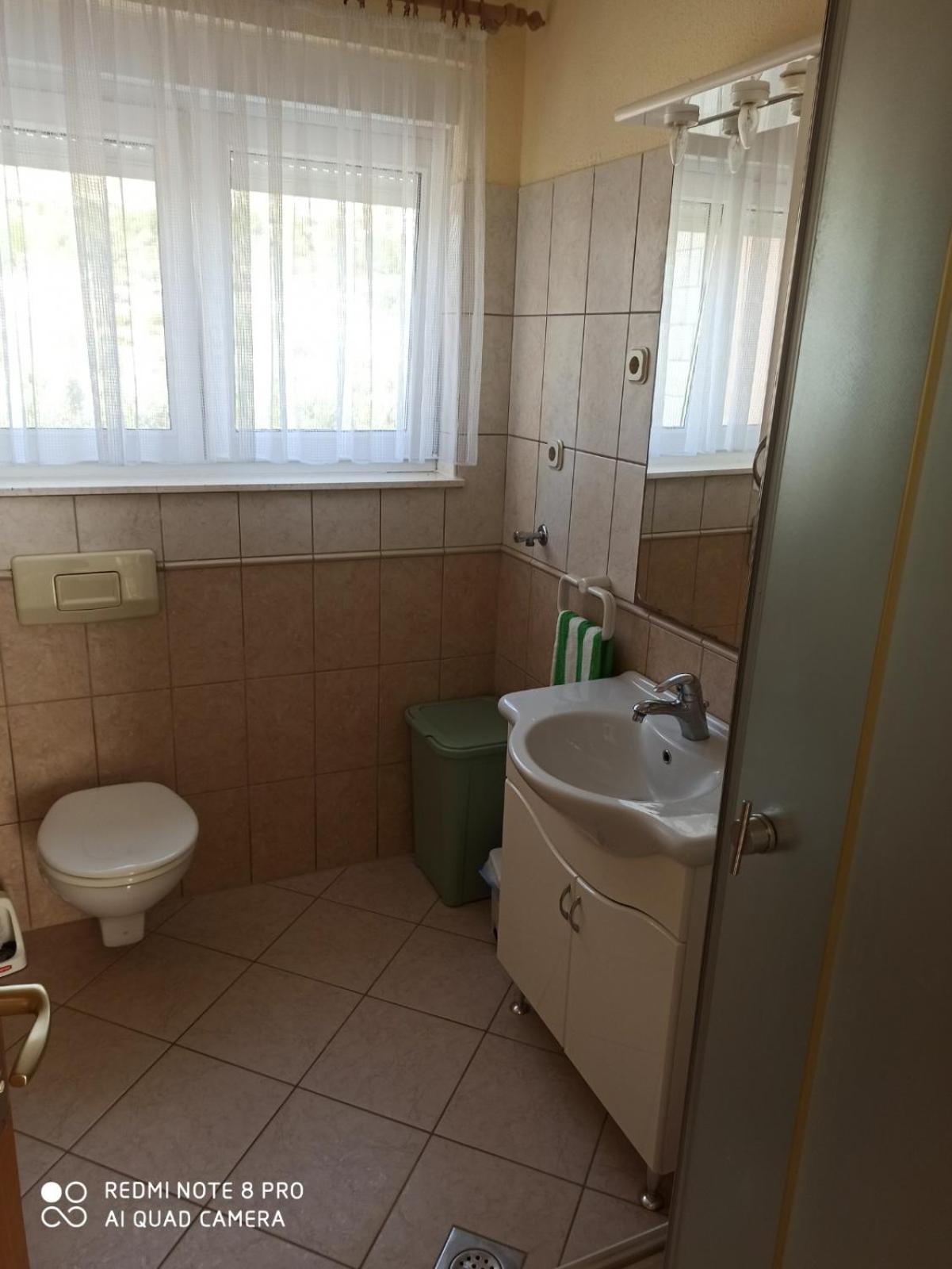 Apartment with Balcony - Photo 21