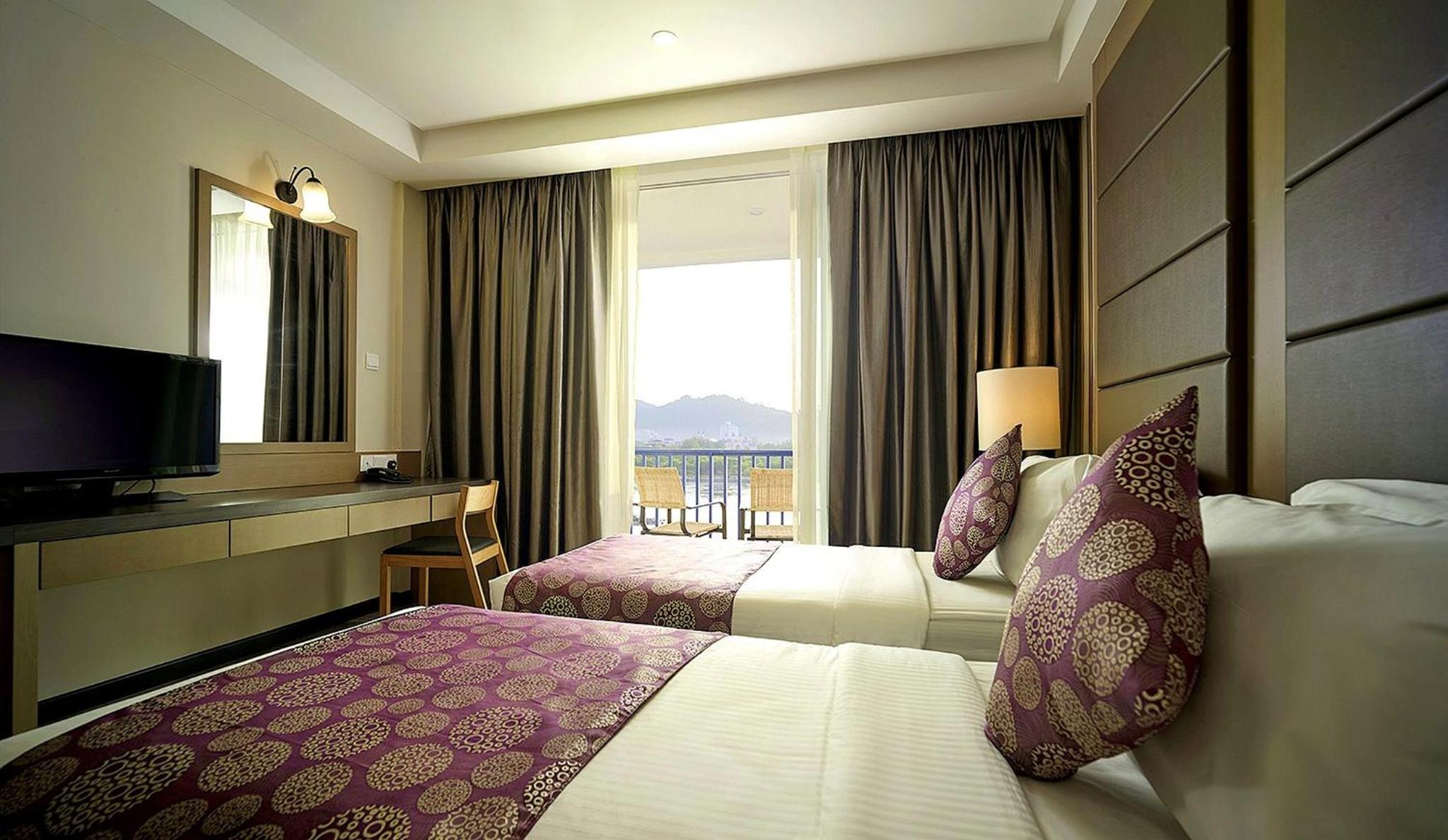 Executive Deluxe Seaview