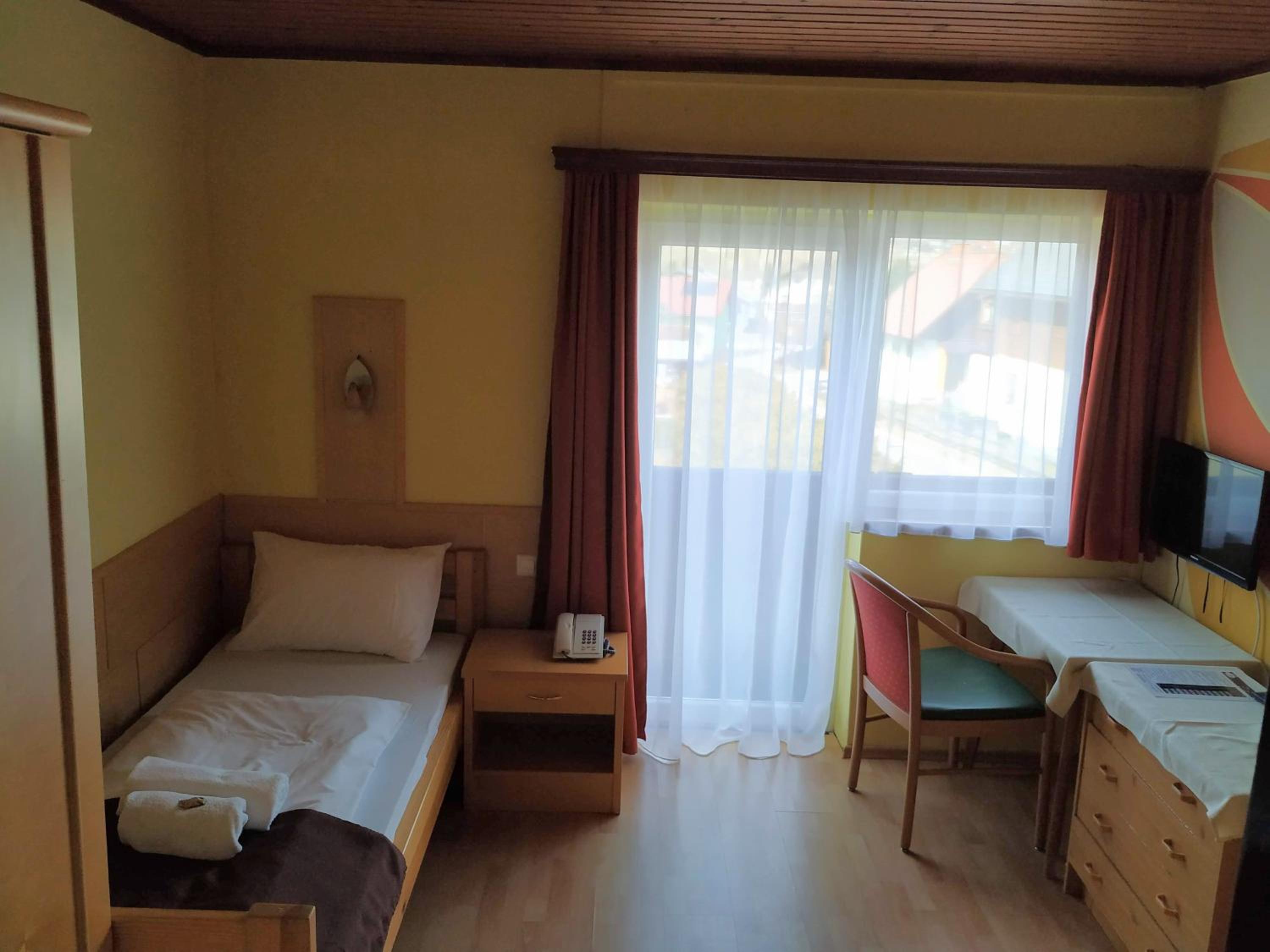 Single Room photo 1