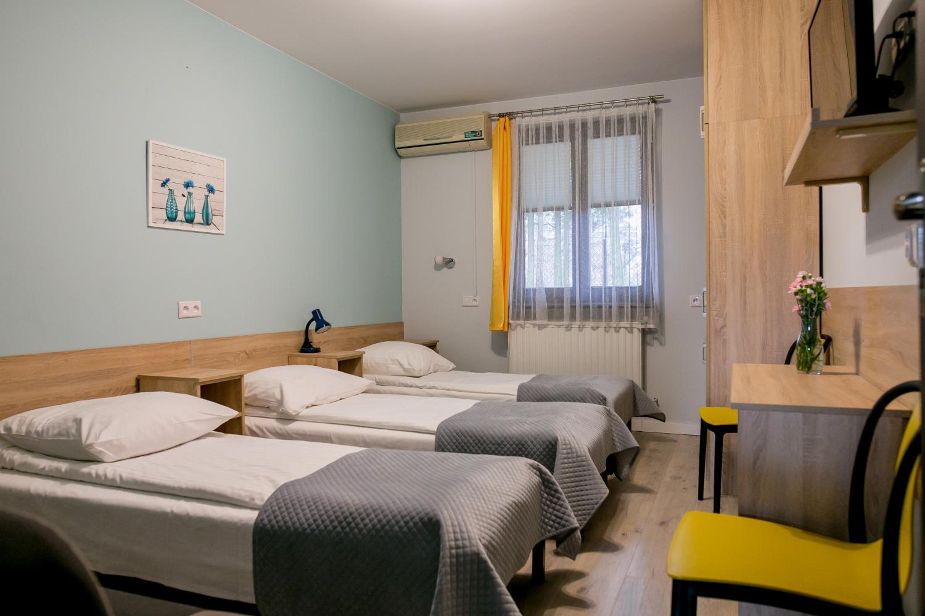Triple Room - Photo 17