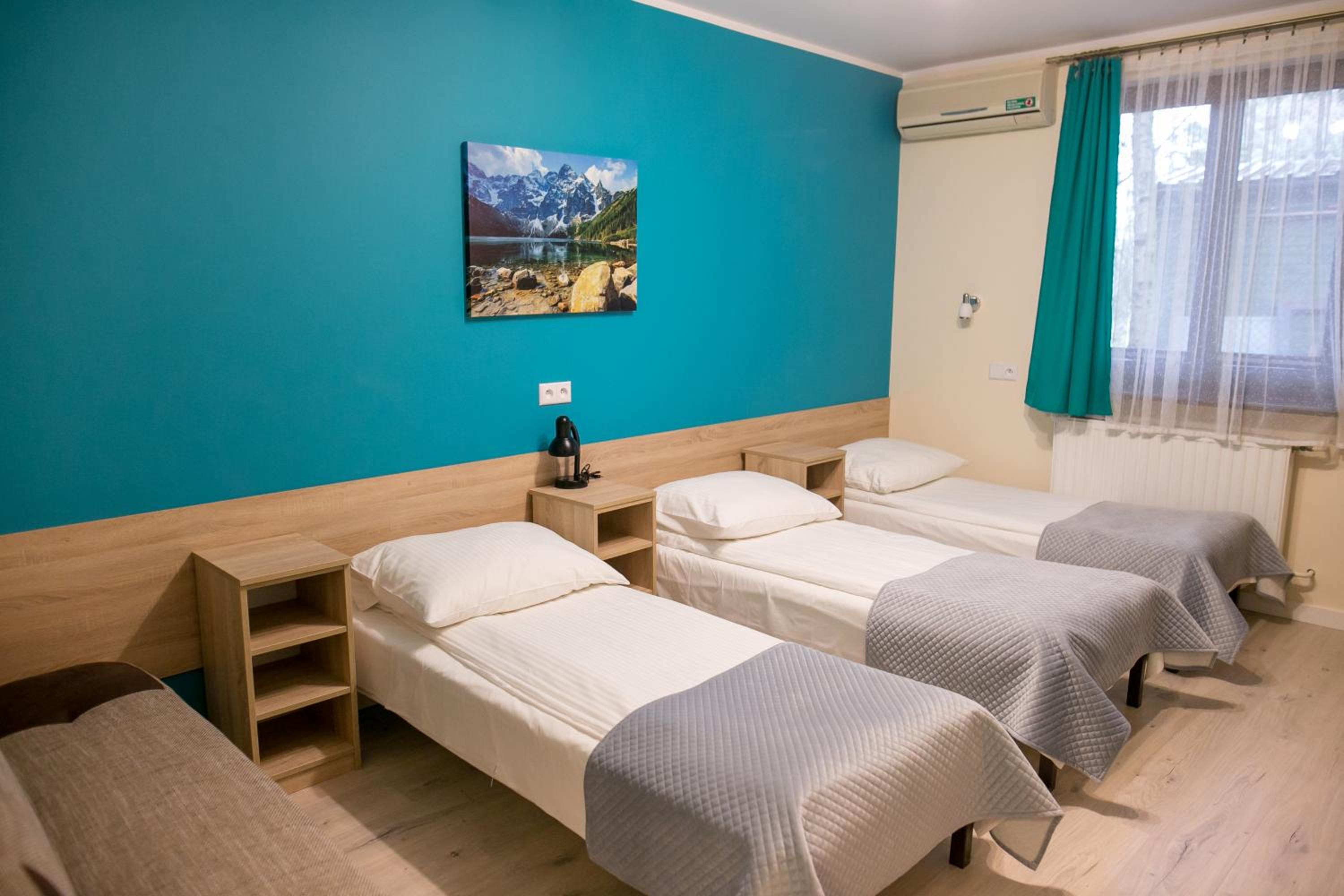 Quadruple Room - Photo 16