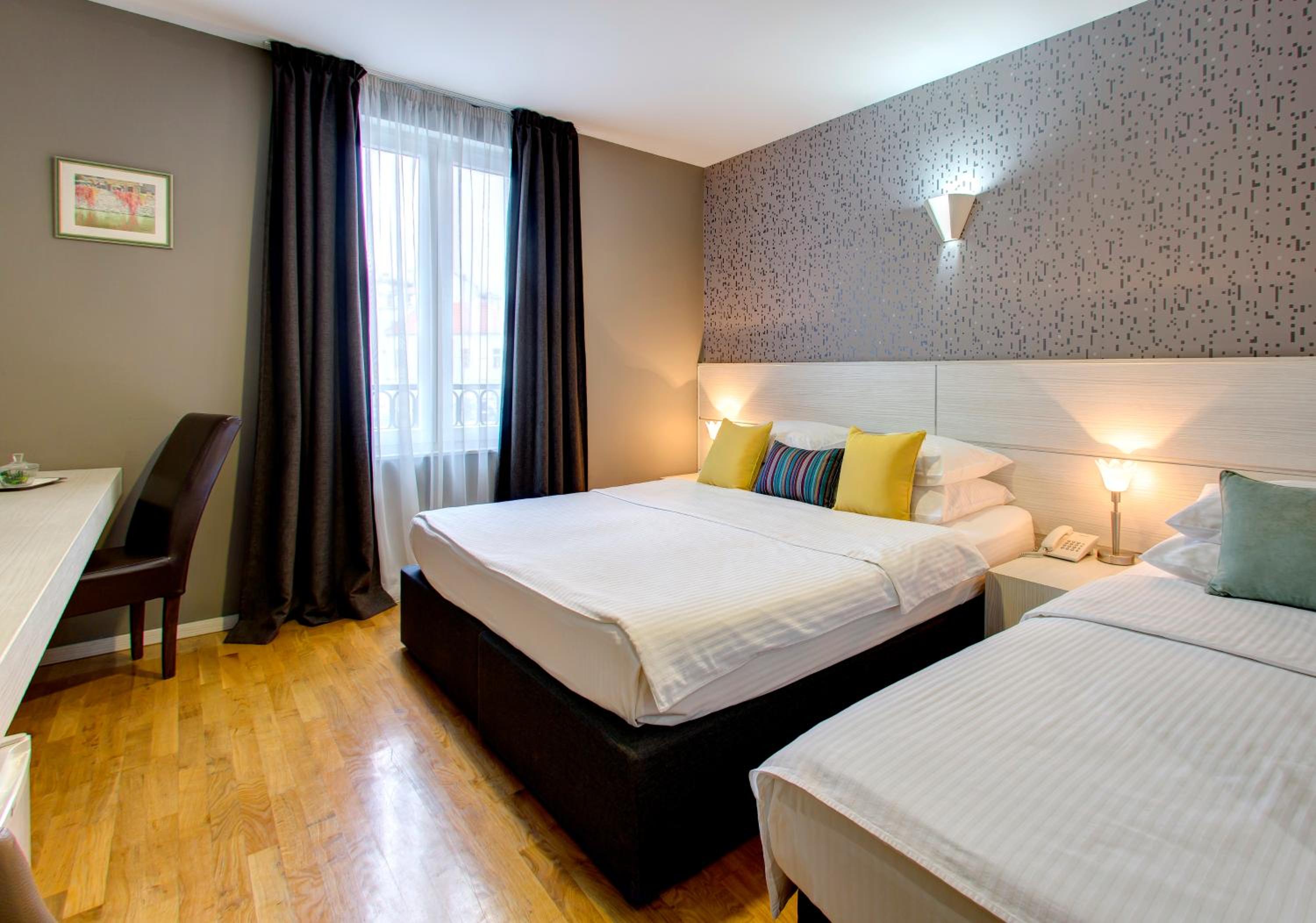 Comfort Triple Room